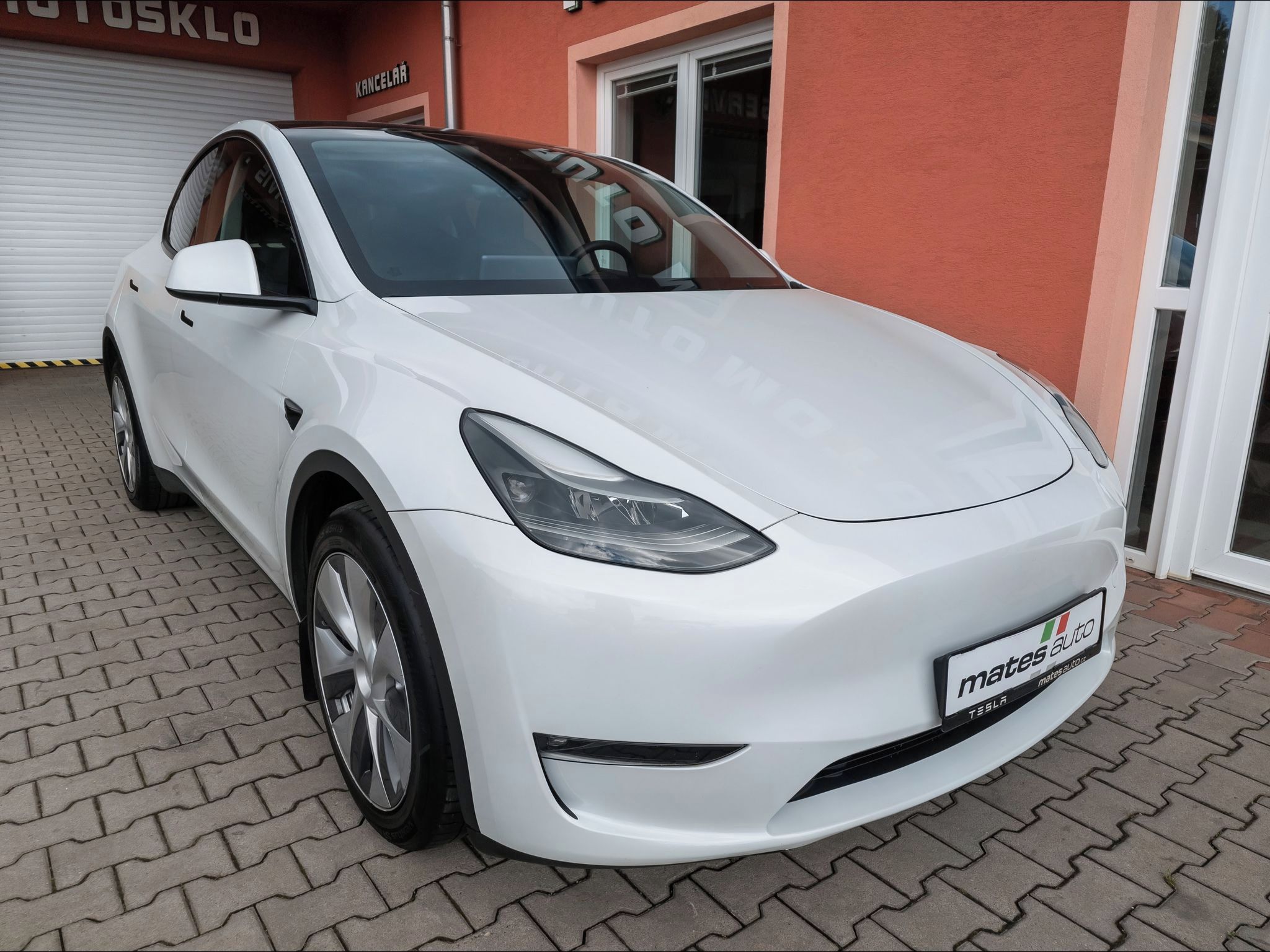 Tesla Model Y, Long Range Dual Motor, SOH 88, - fotka 5
