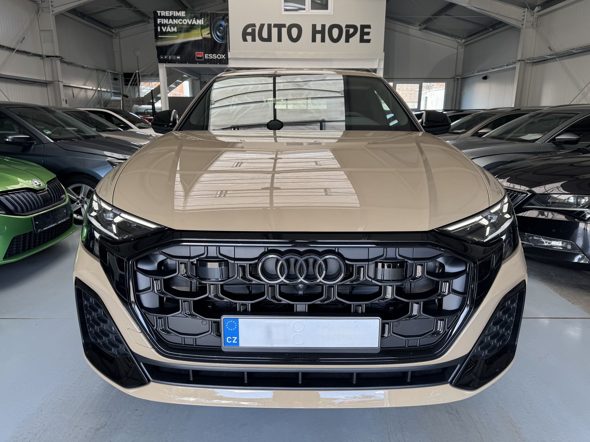 Audi Q8, 50 TDI Quattro S-line - fotka 2