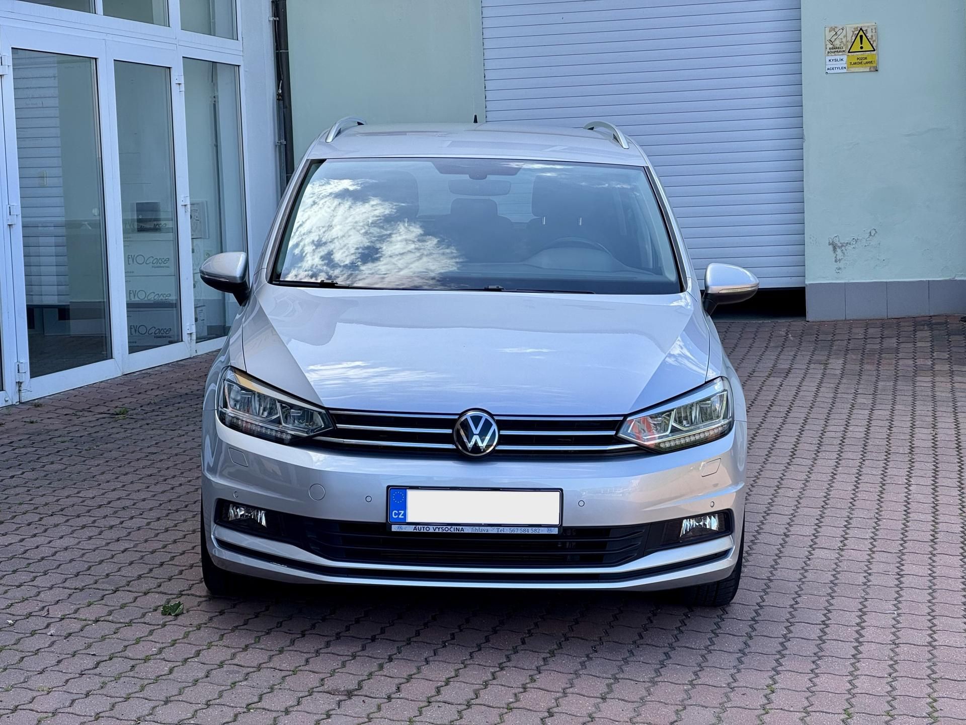 Volkswagen Touran, 2.0TDI DSG ČR 1.majitel - fotka 3