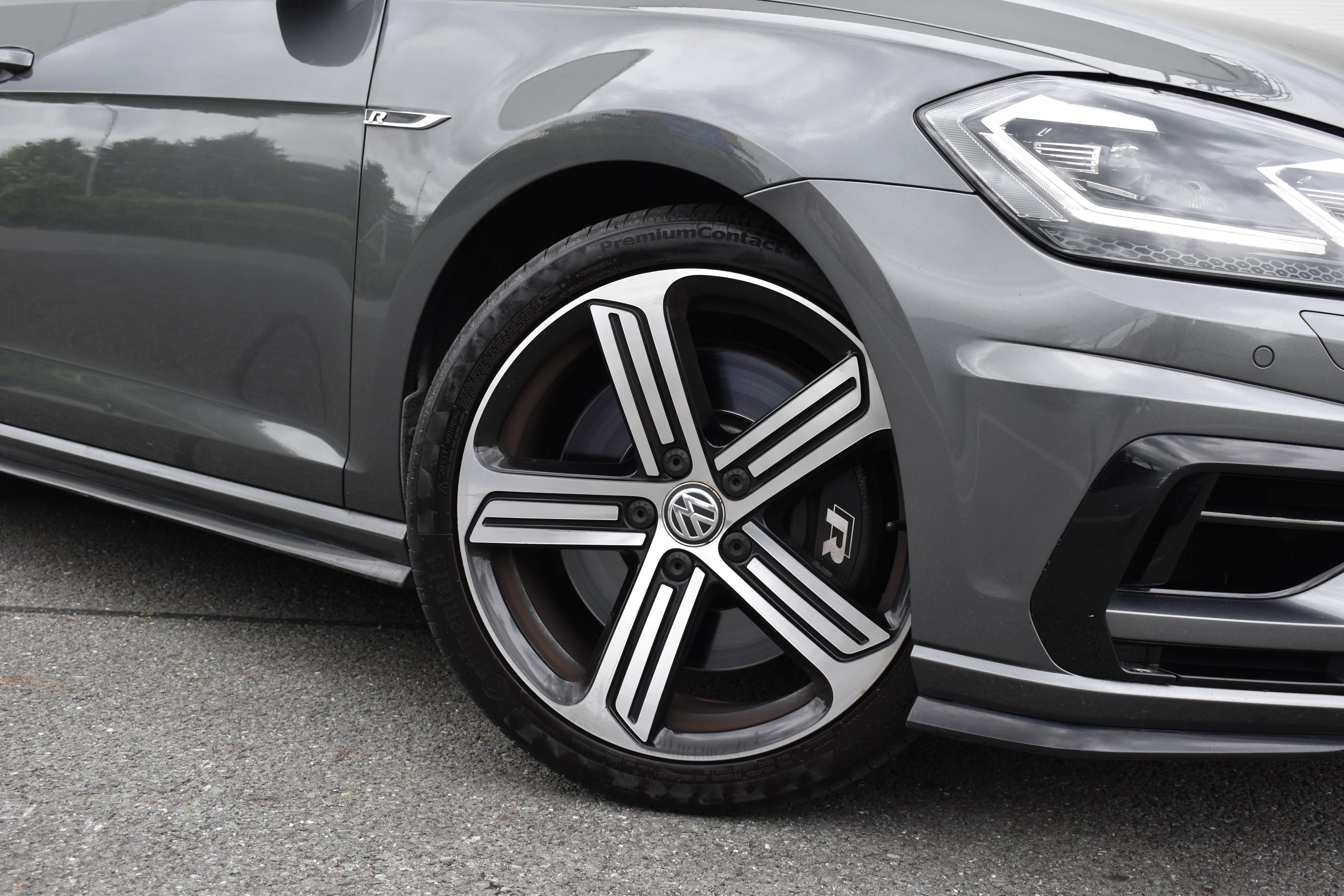 Volkswagen Golf, R/228KW/ACC/DCC/DSG/4X4 - fotka 4