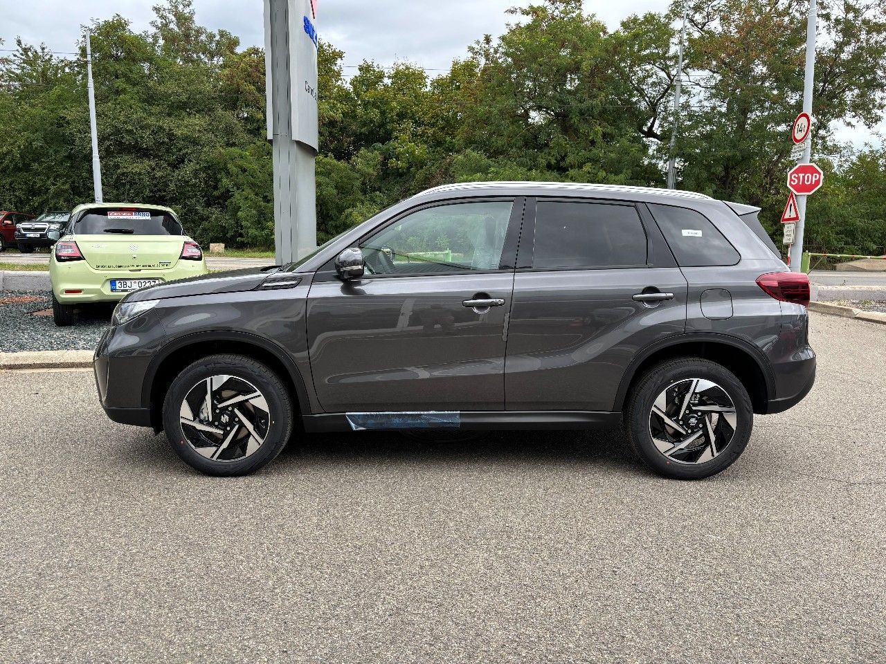 Suzuki Vitara, 4x4 automat Elegance - fotka 4