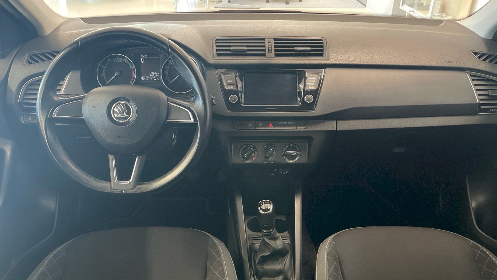 Škoda Fabia, FAB COM AMB 81TSI/1.0 M6F - fotka 5