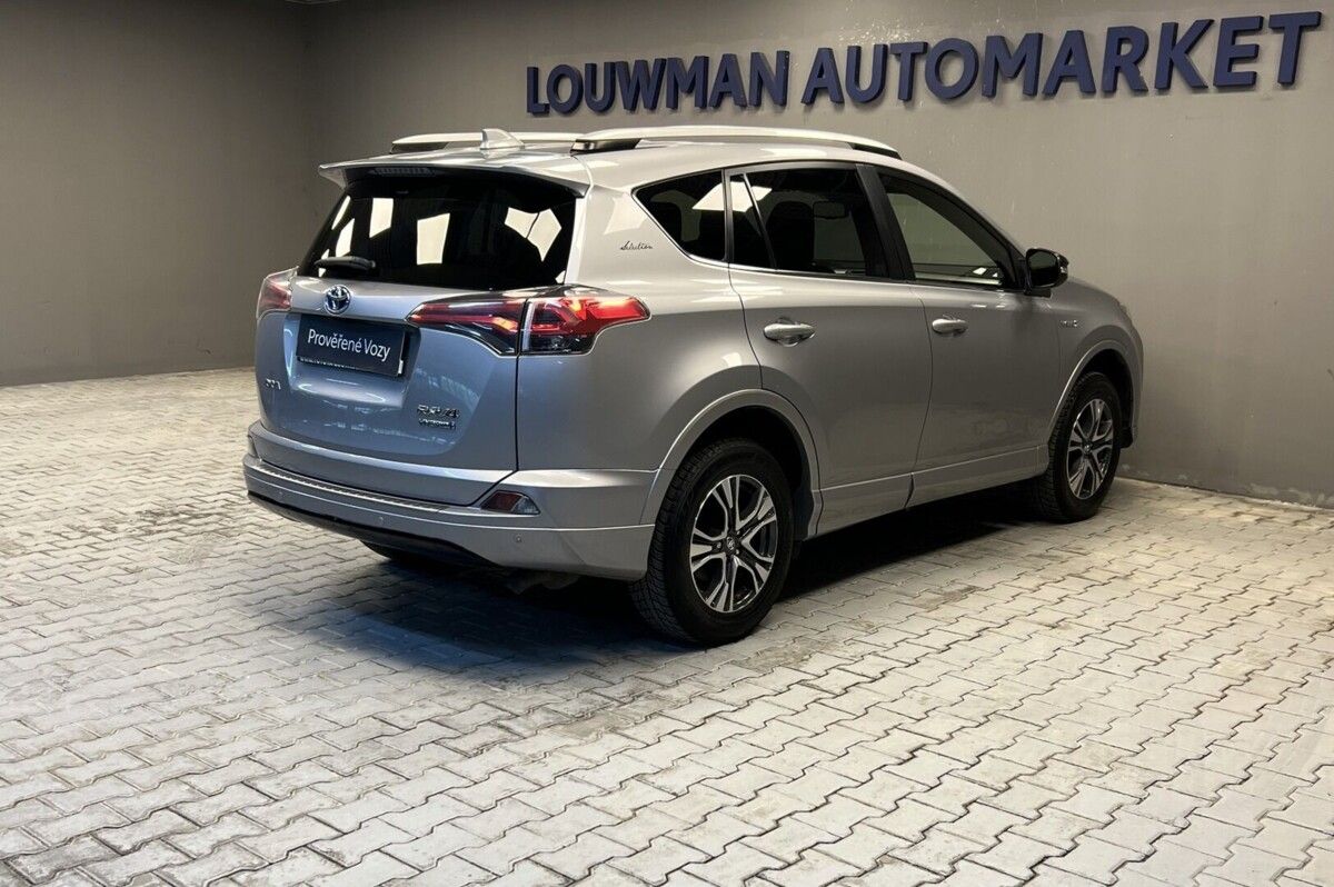 Toyota Rav4, 2.5 Hybrid AT SELECTION AWD - fotka 3