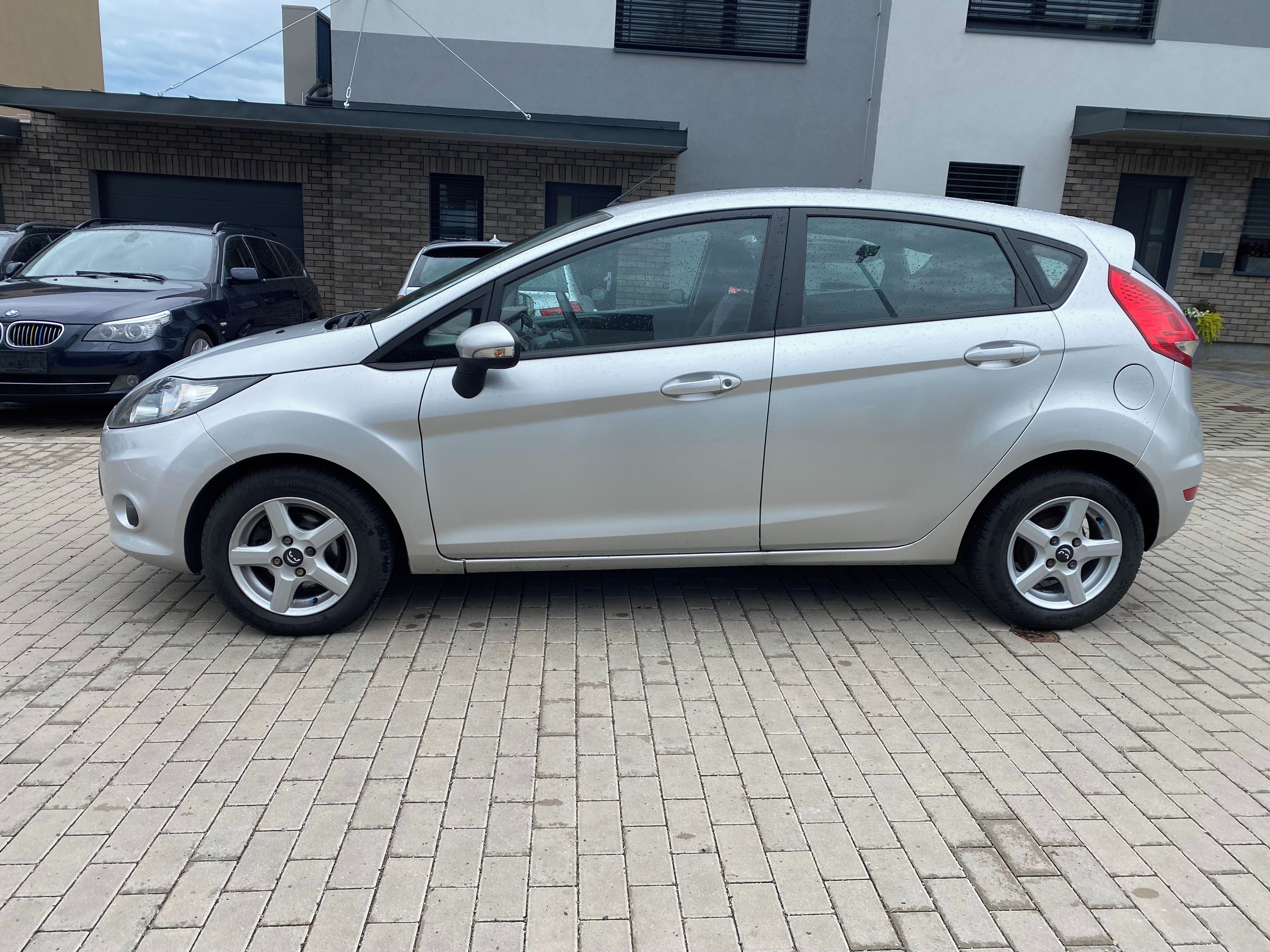 Ford Fiesta, 1.25i 16V, r.2008, nová STK - fotka 3