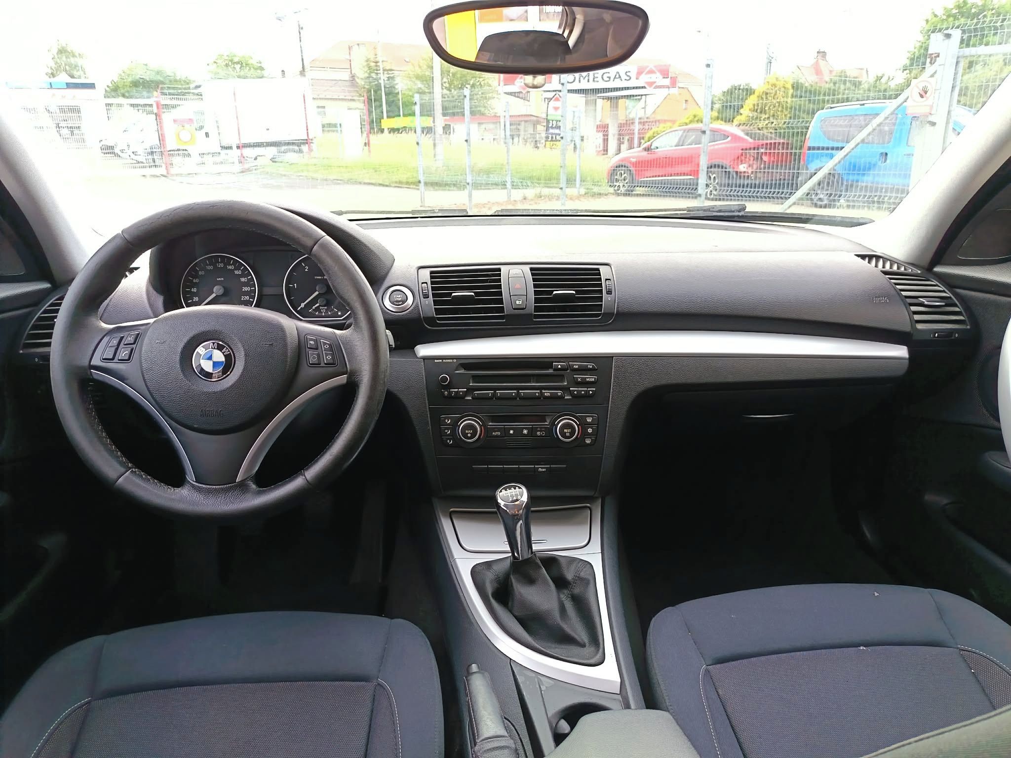 BMW Řada 1, 118d - fotka 5