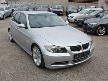 330i, servis BMW, bez koroze!