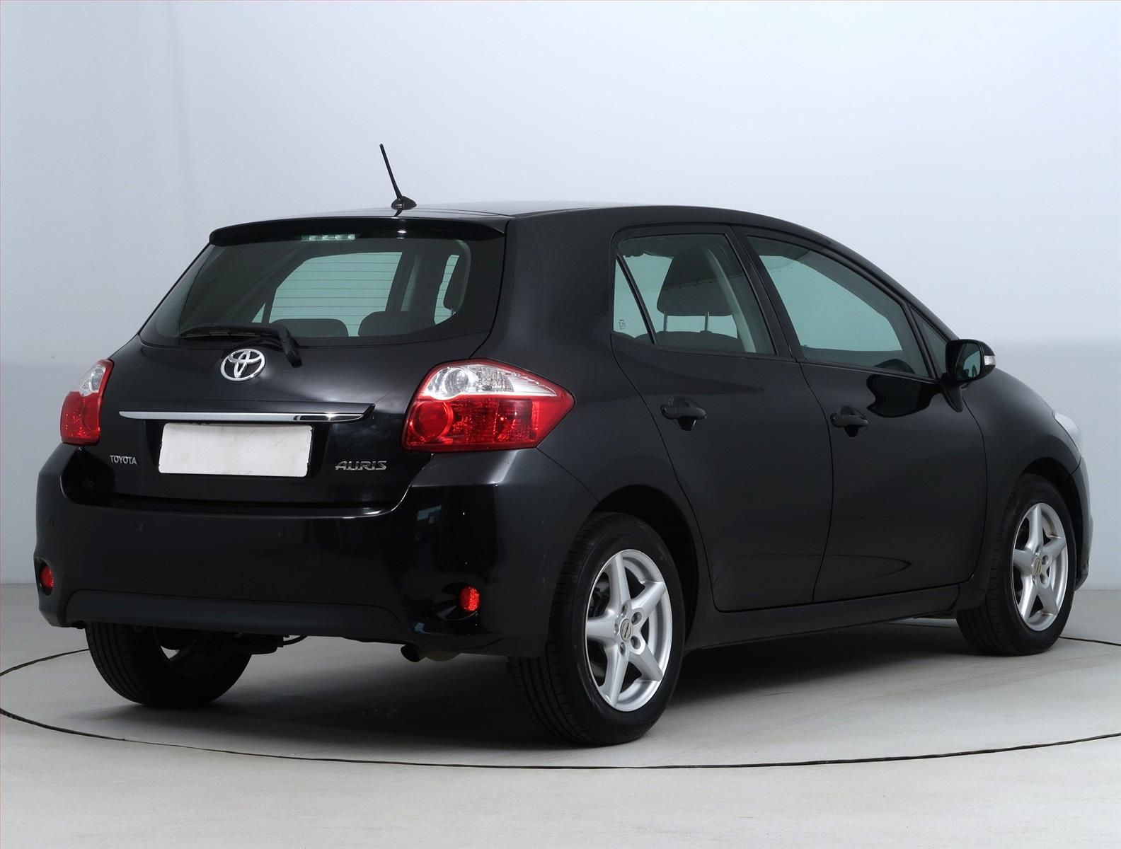 Toyota Auris, 1.6 Valvematic, Automat - fotka 5