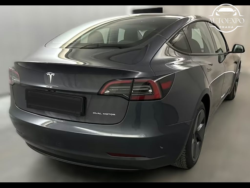 Tesla Model 3, Long Range Dual AWD - fotka 4