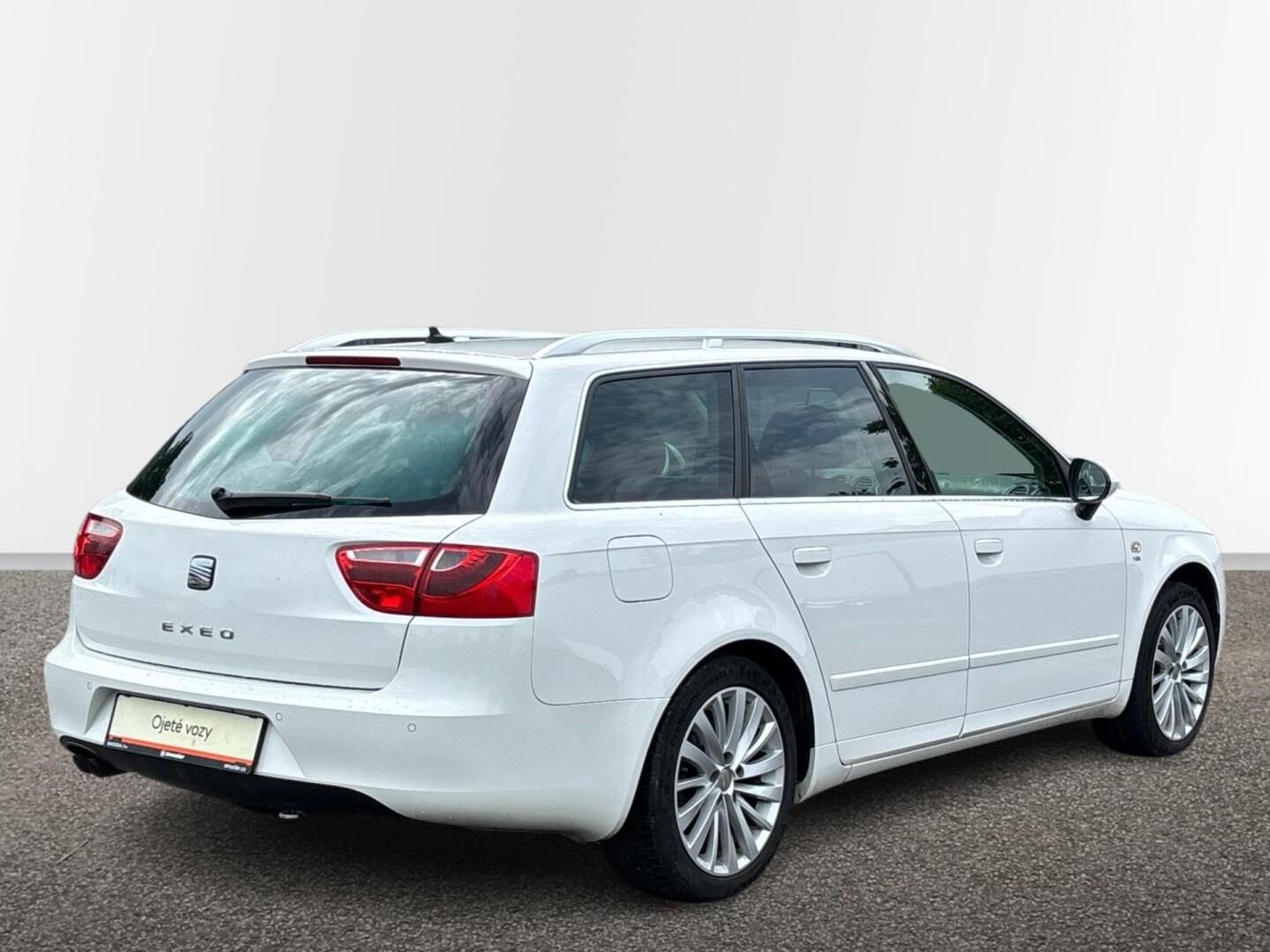 Seat Exeo, 2.0 TDI / 105 kW ST STYLE - fotka 2