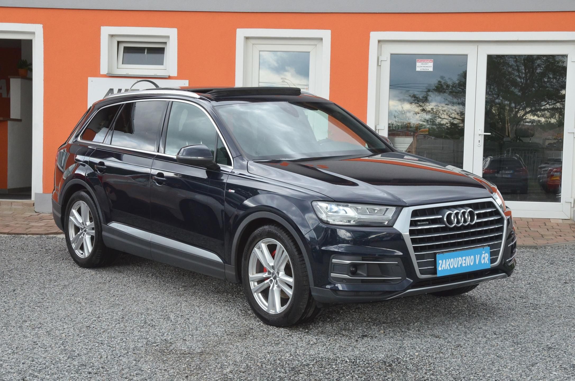 Audi Q7, 3.0 TDi Quattro S-LINE / ČR