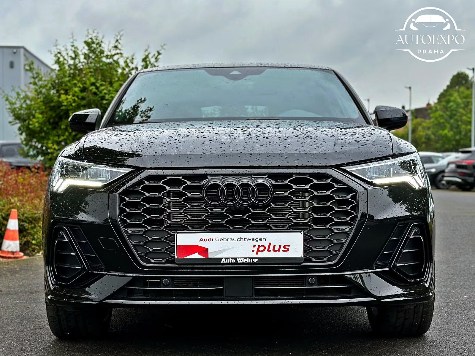 Audi Q3, Sportback 35TFSI S LINE BLACK - fotka 3