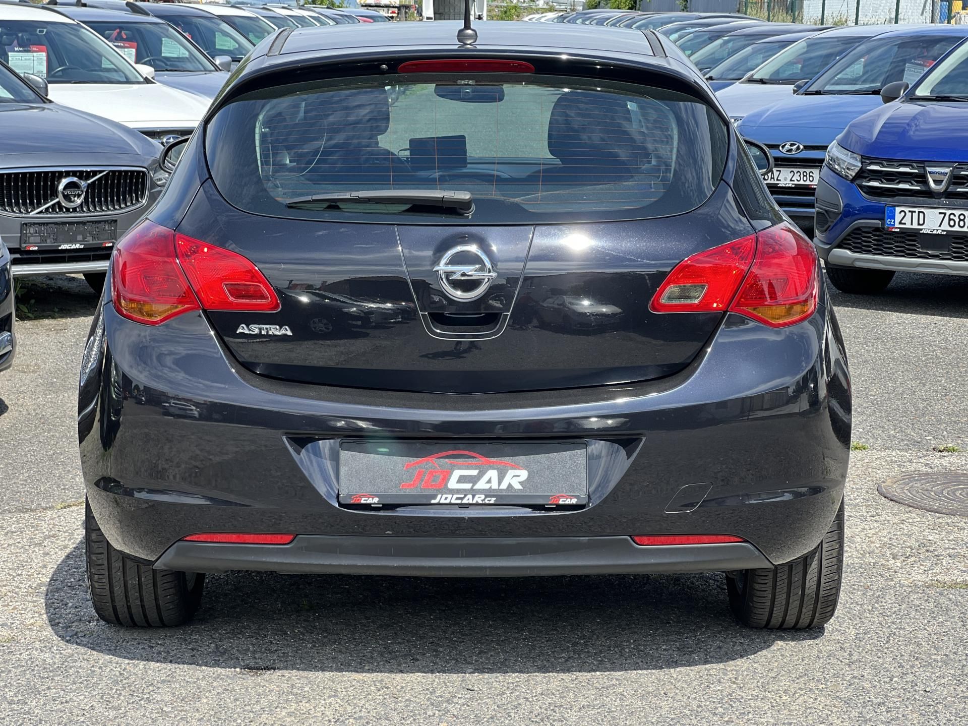 Opel Astra, 1.4i 16v KAMERA TEMPOMAT ALU - fotka 6