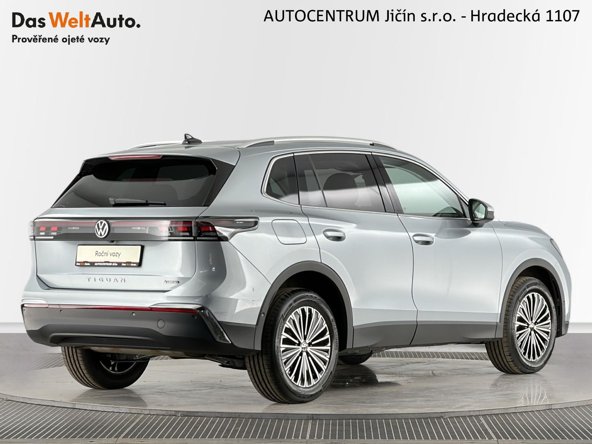 Volkswagen Tiguan, Elegance 2.0 TSI 150kW 4Motion - fotka 2