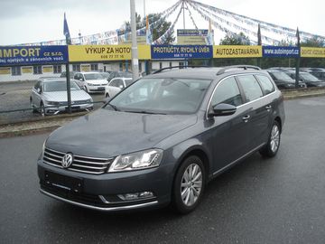 2.0 TDi BIXENONY TAŽNÉ