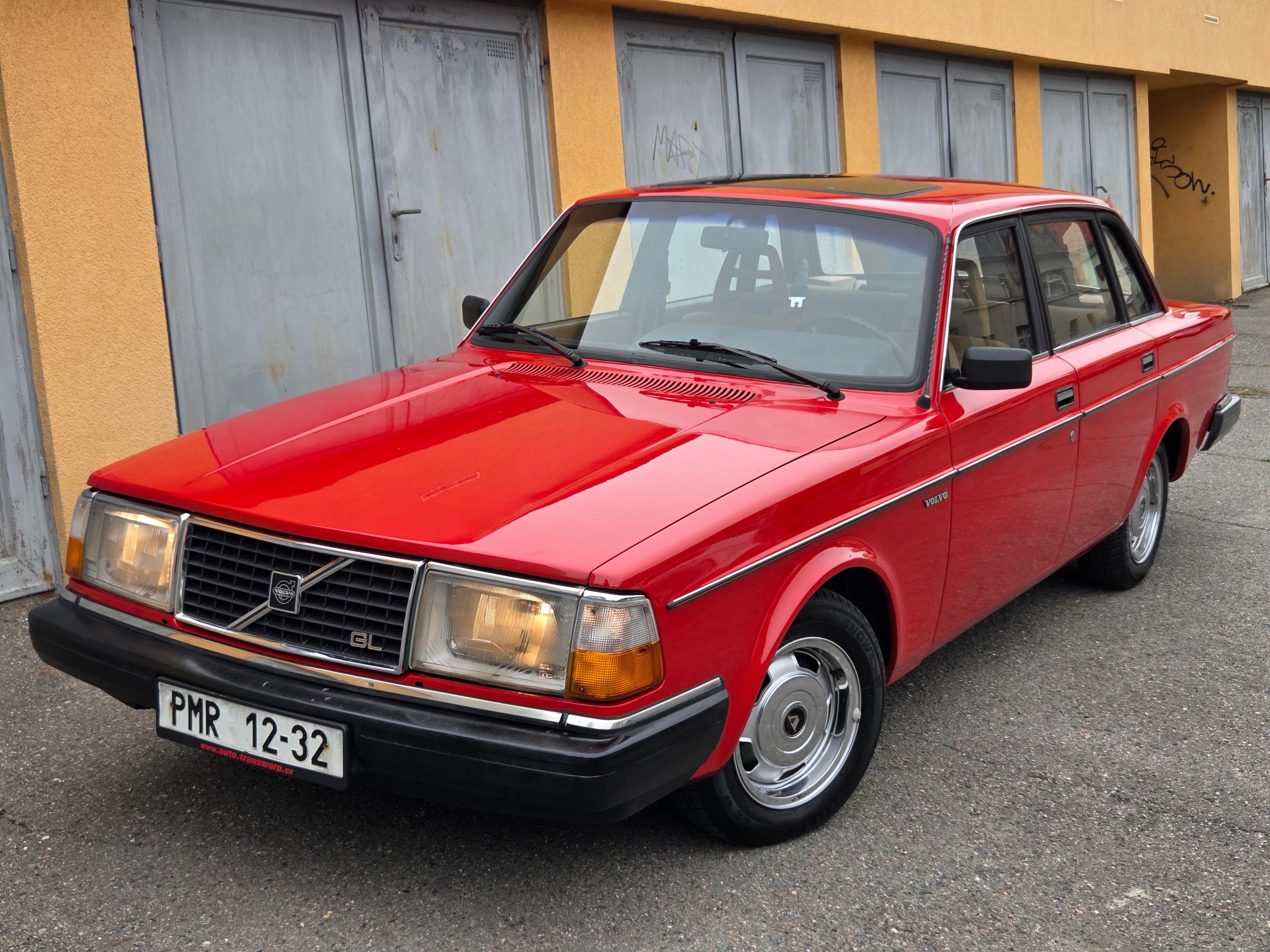 Volvo 240, 2.4 D6 Top Karoserie a lak