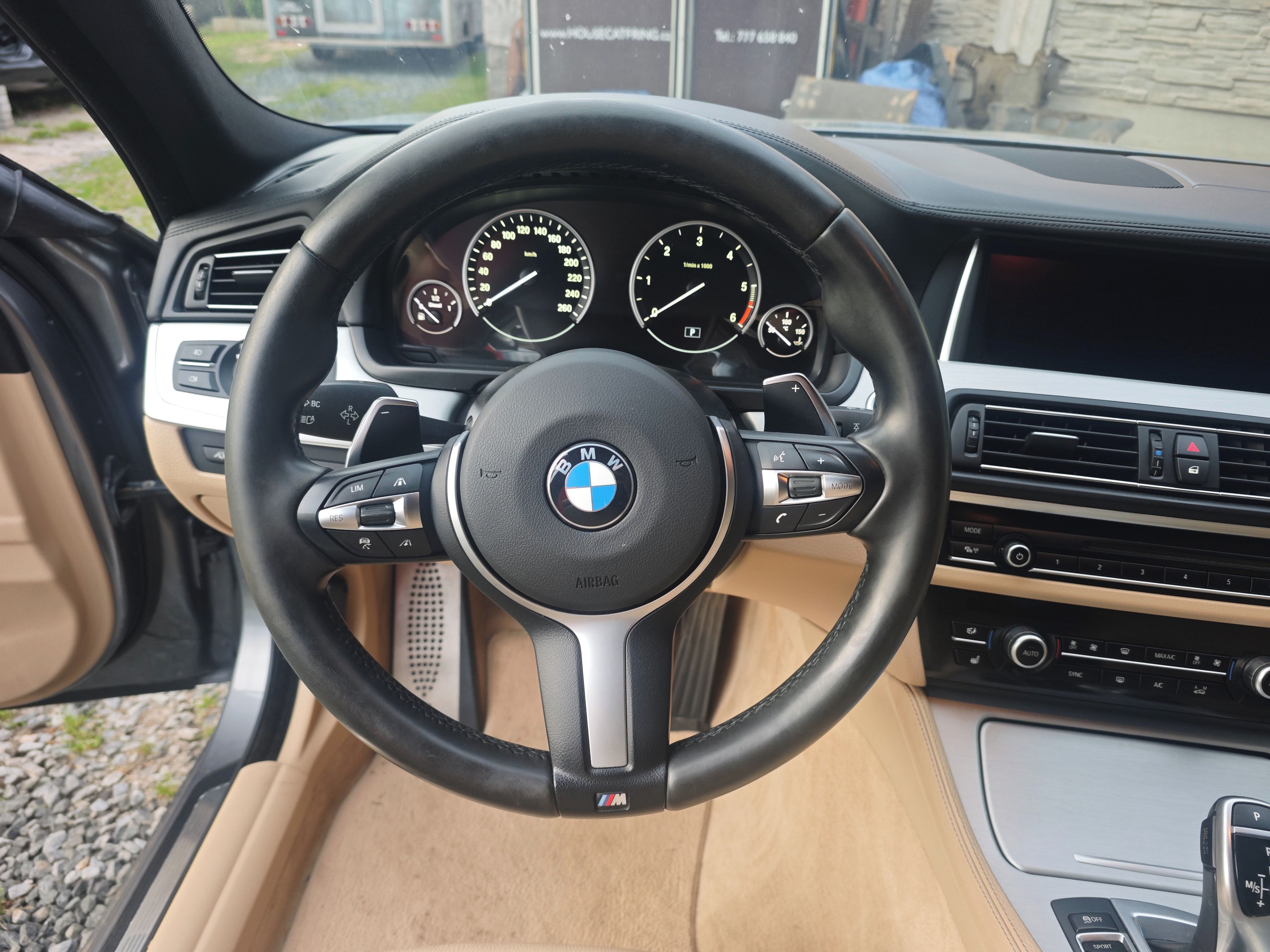 BMW Řada 5, 530xd lci M-paket - fotka 6