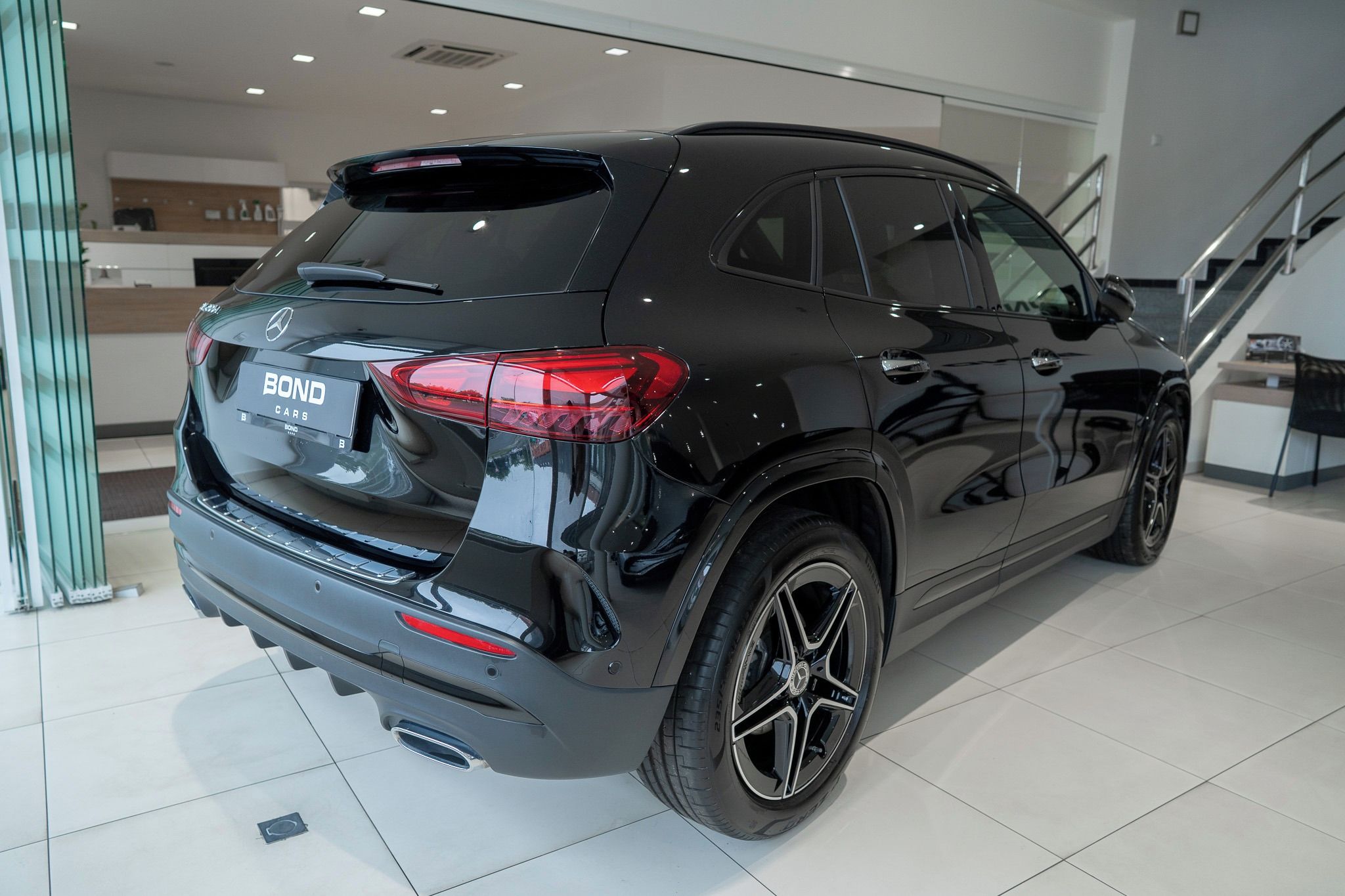 Mercedes-Benz GLA, 200 d/AMGPLUS/MULTIBEAM/TOP - fotka 3