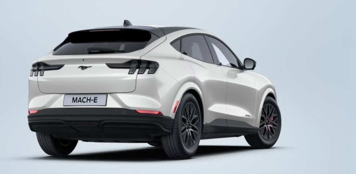 Ford Mustang Mach-E, 88kWh, Premium, PRODL. DOJEZD - fotka 3