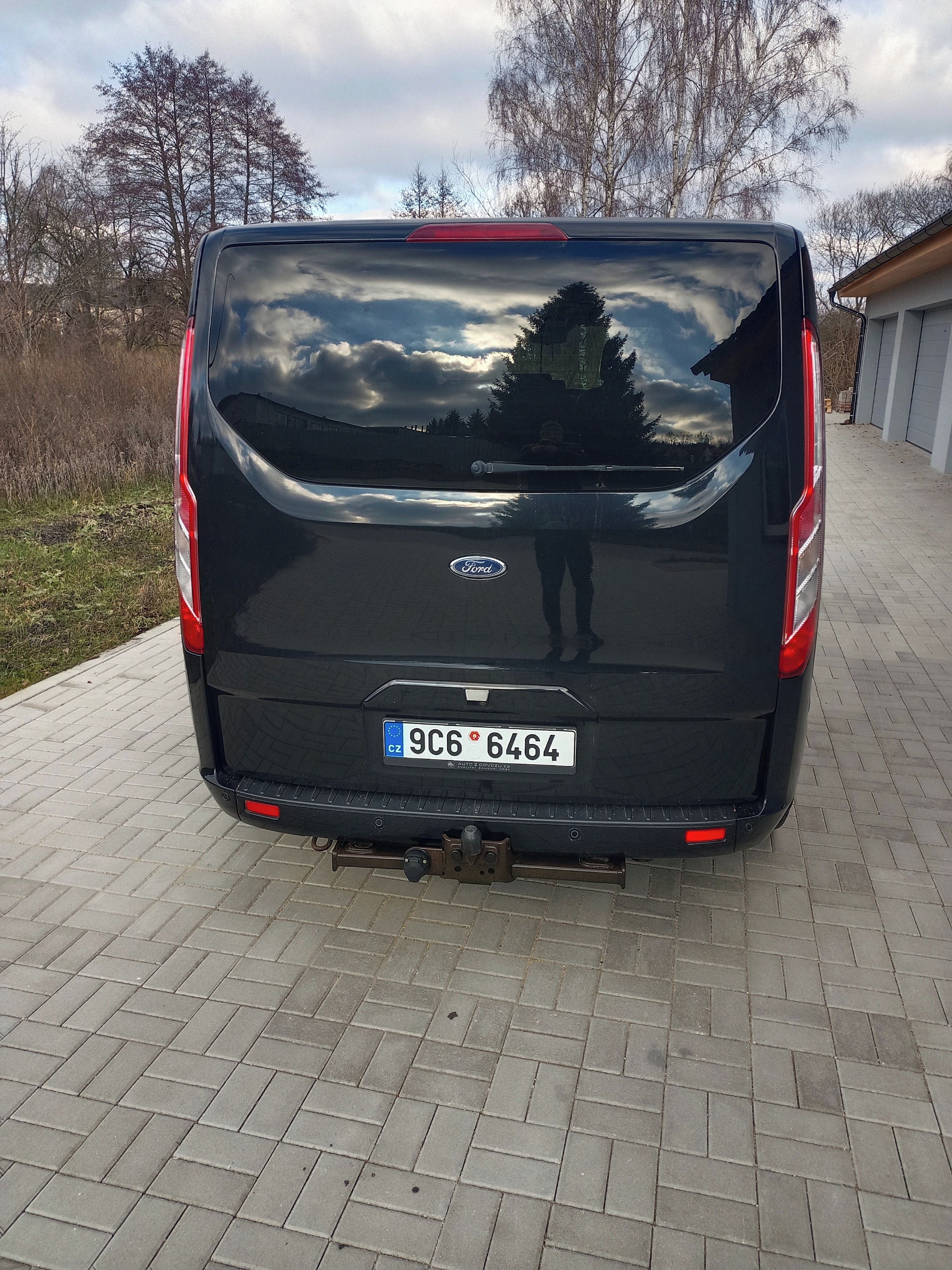 Ford Tourneo Custom, Titanium X 125KW Aut. L2 - fotka 5