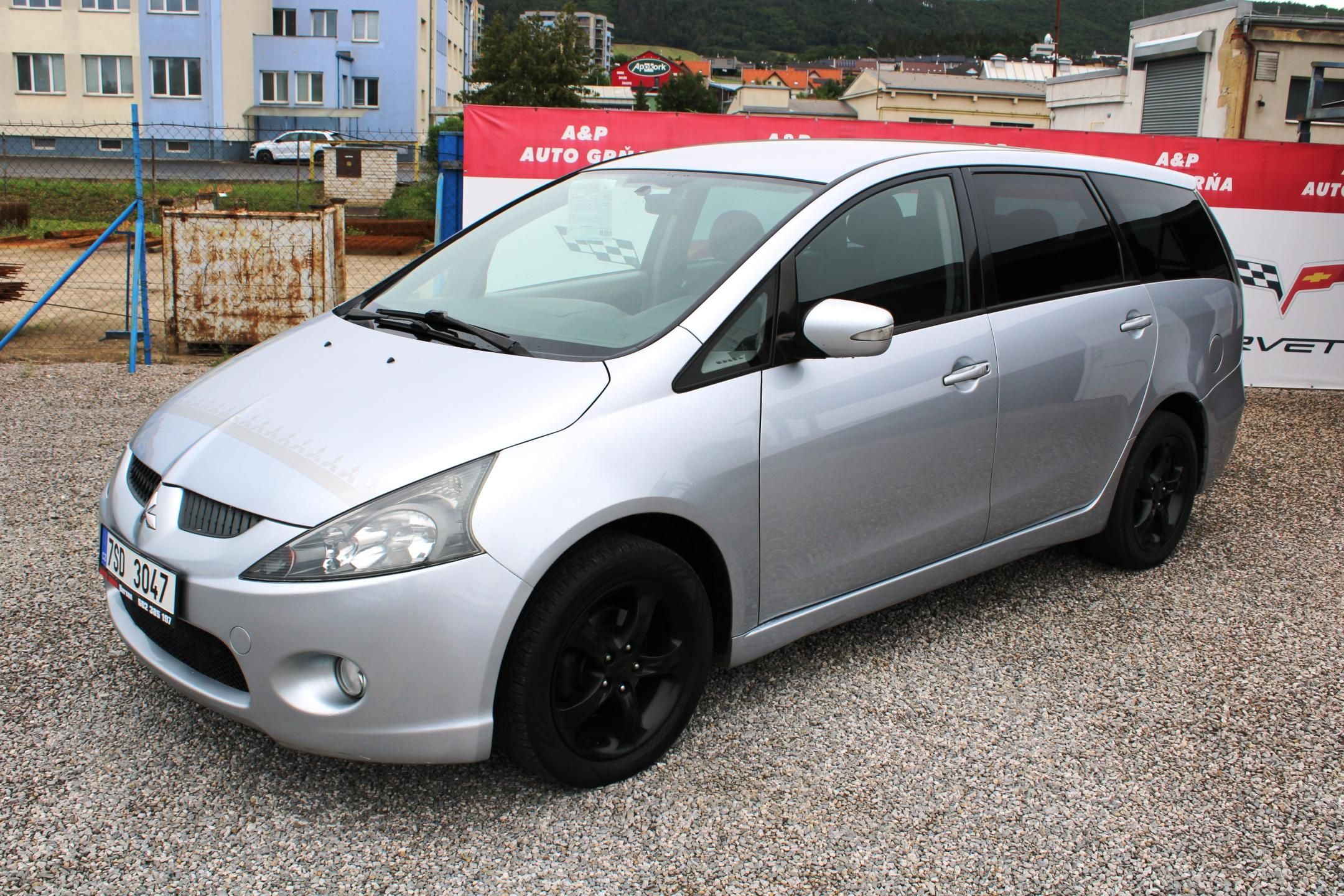 Mitsubishi Grandis, 2.0TDI KLIMA EL.OKNA 7MÍST ALU - fotka 3