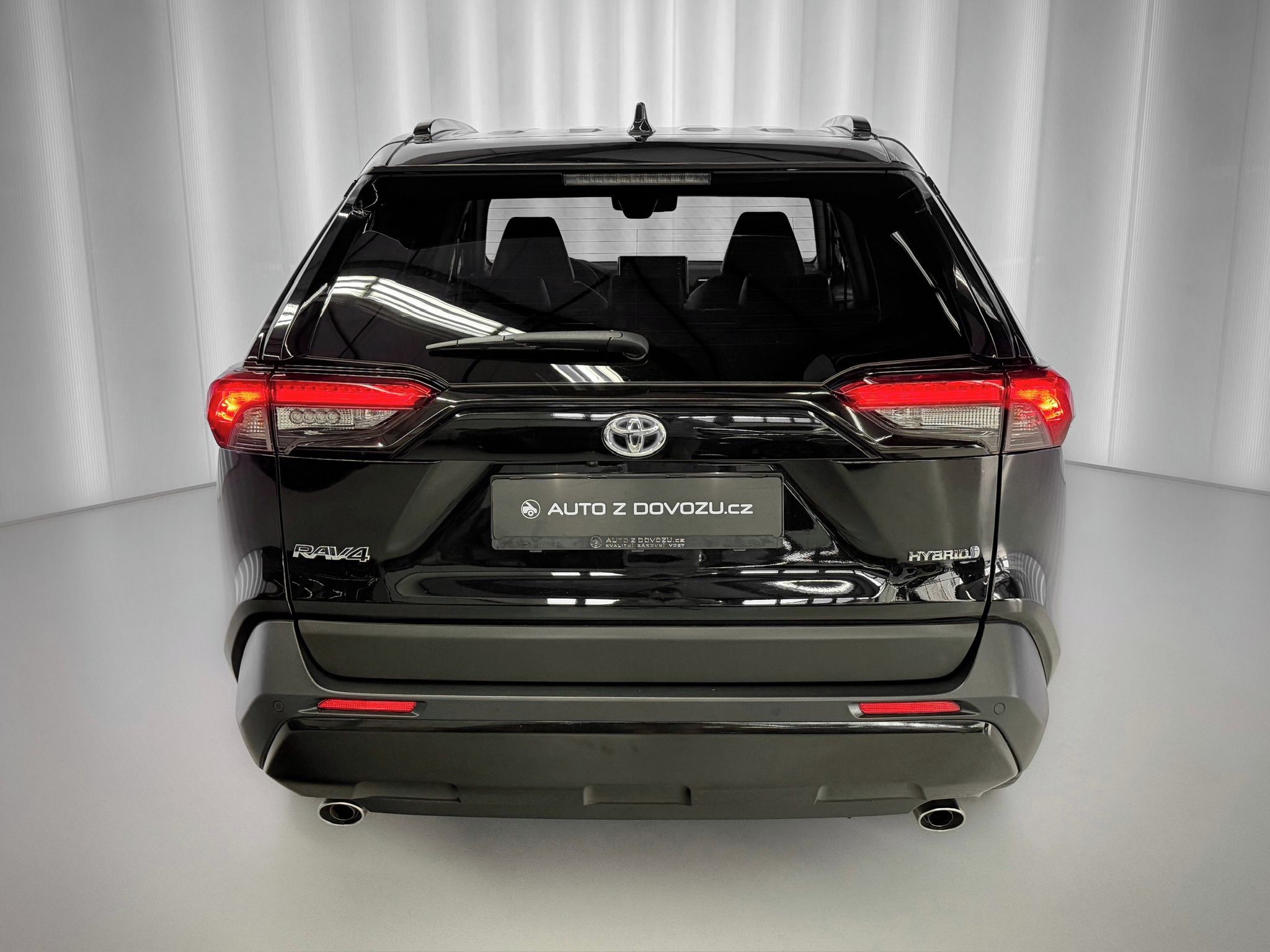 Toyota Rav4, 2.5 HYBRID e-CVT 4WD EXECUTIVE - fotka 6