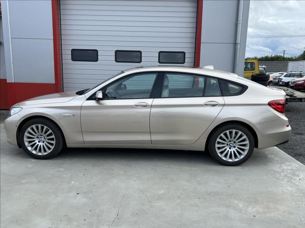 BMW Řada 5, 535d GT 1.mai. nové ČR - fotka 2
