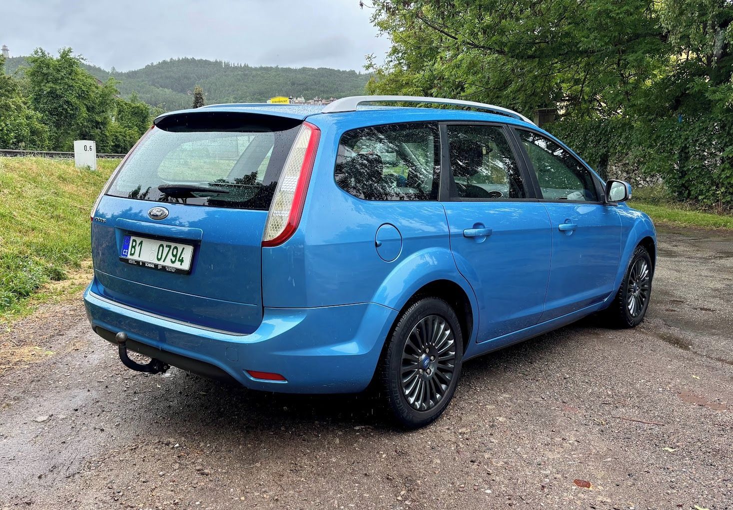 Ford Focus, 2.0 benzín, tažné, bez koroze - fotka 3