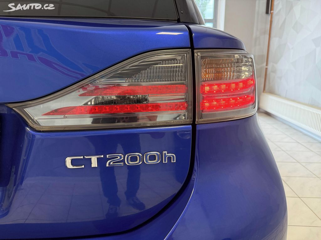 Lexus CT 200h, fotka 28