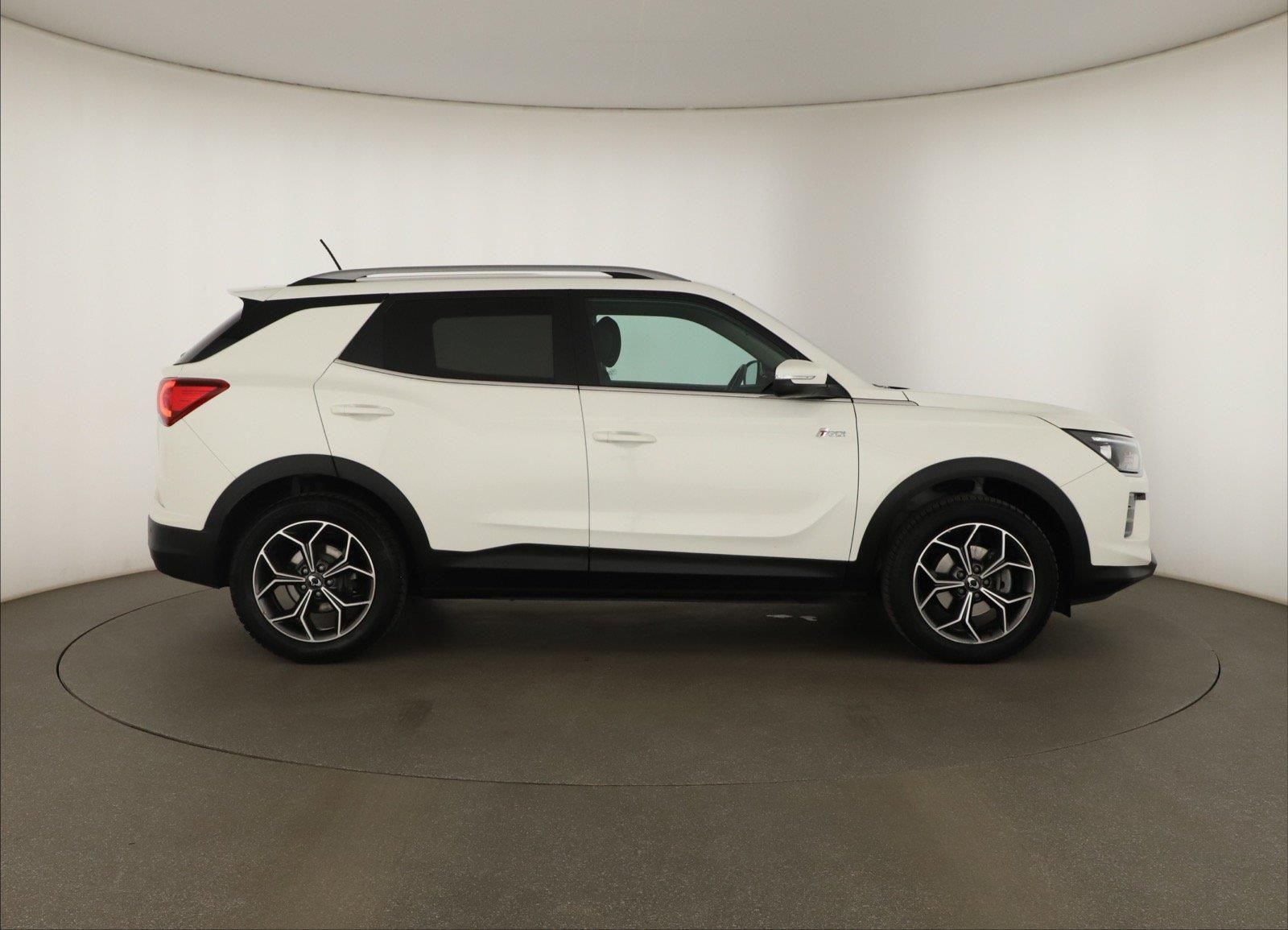 SsangYong Korando, 1.5 T-GDI, Záruka, ČR,1.maj - fotka 6
