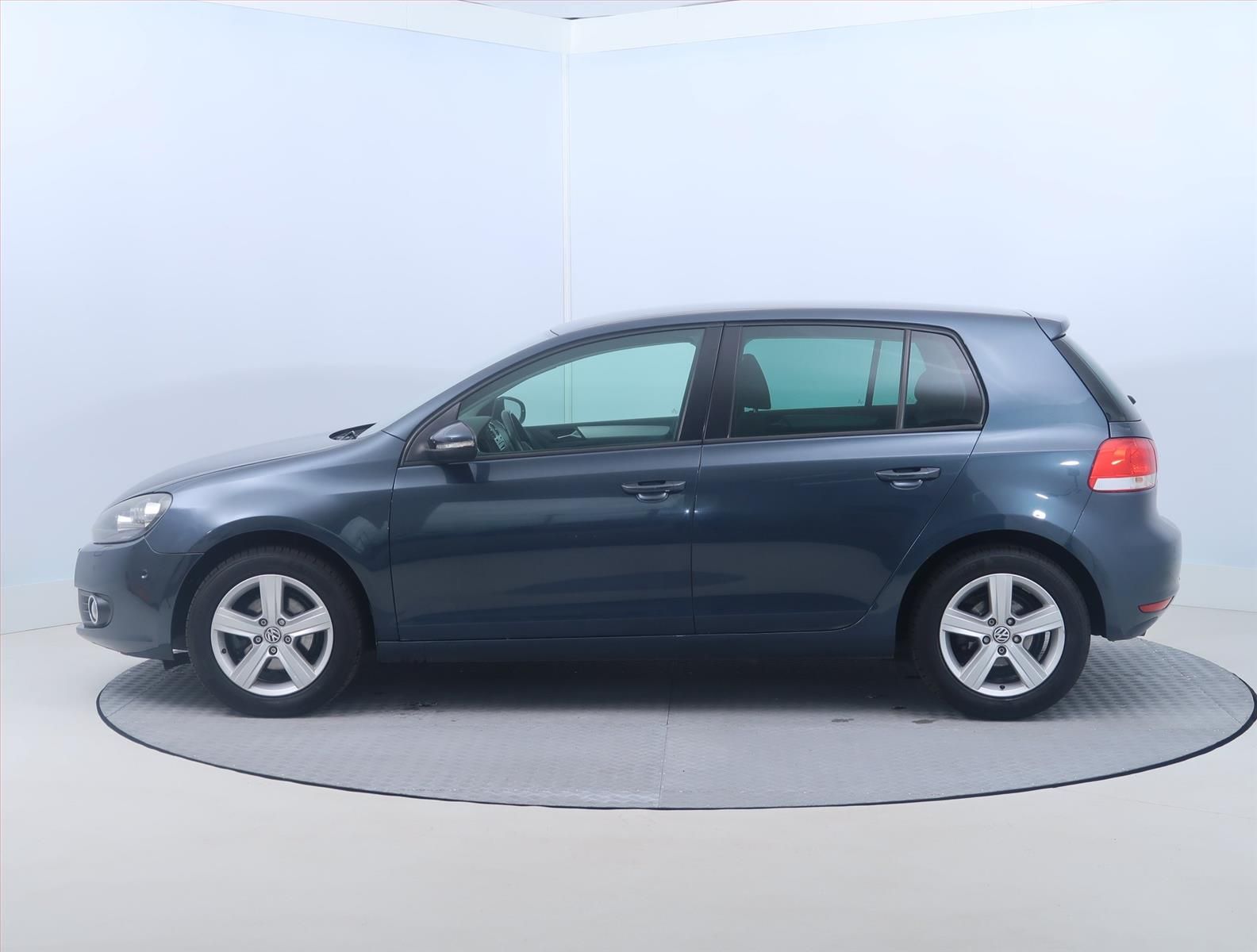 Volkswagen Golf, 1.2 TSI, Automatická klima - fotka 3