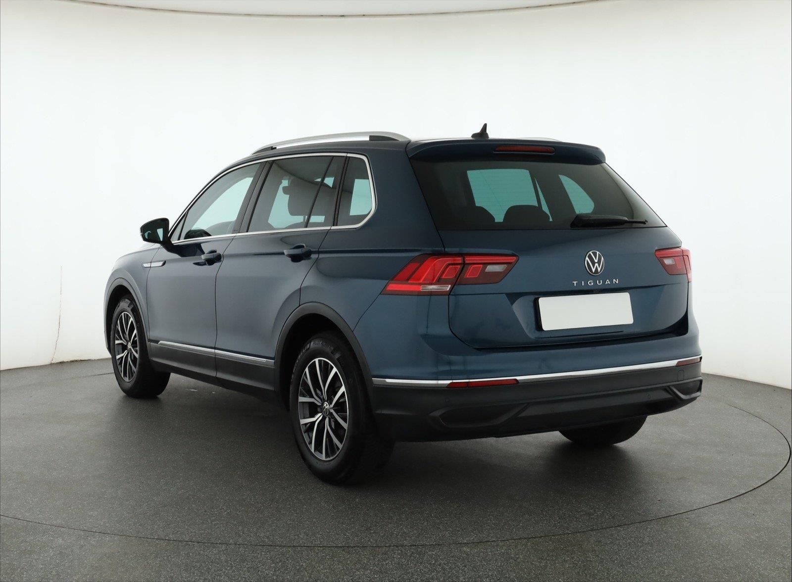 Volkswagen Tiguan, 1.5 TSI, Automat, ČR,1.maj - fotka 4