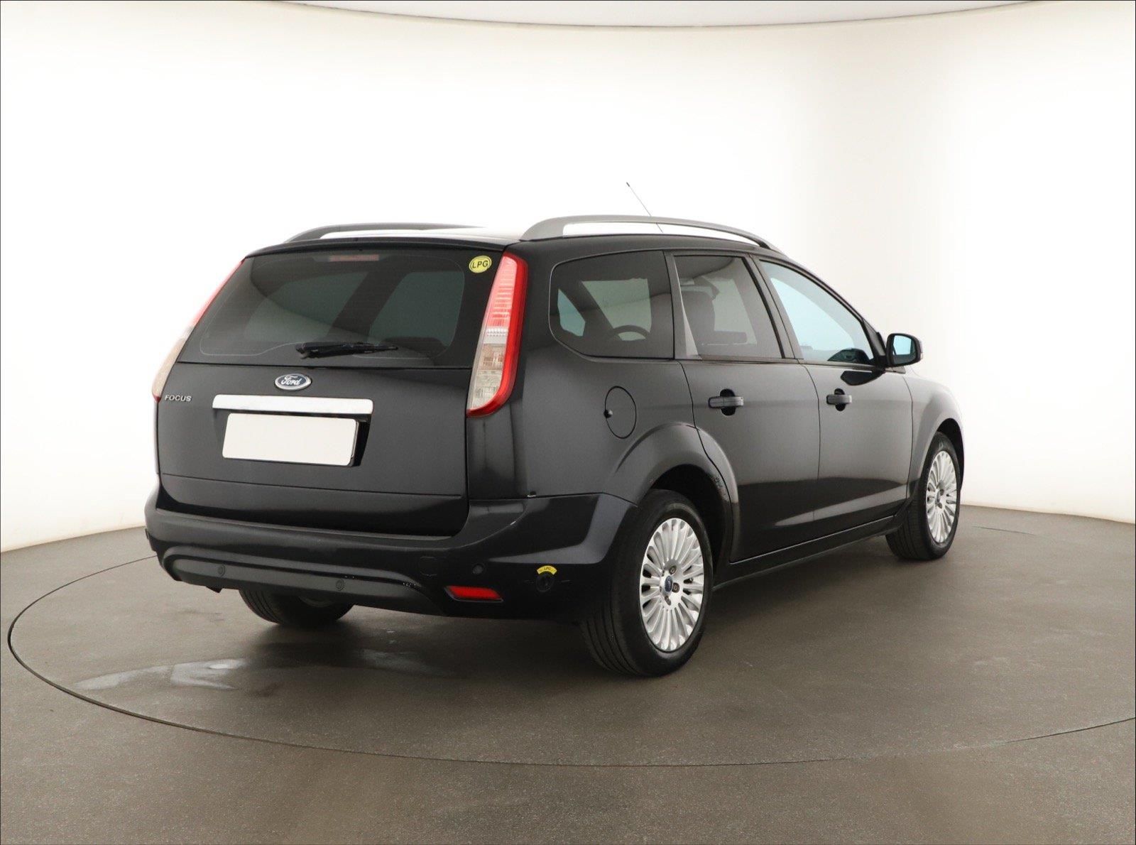 Ford Focus, 1.8 16V, Ghia, LPG, po STK - fotka 5
