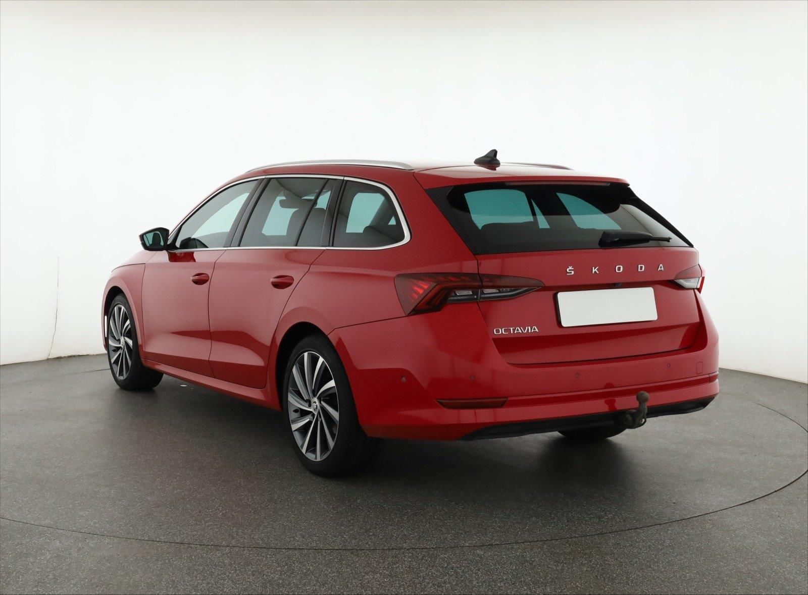 Škoda Octavia, 1.5 TSI, Style Plus - fotka 4