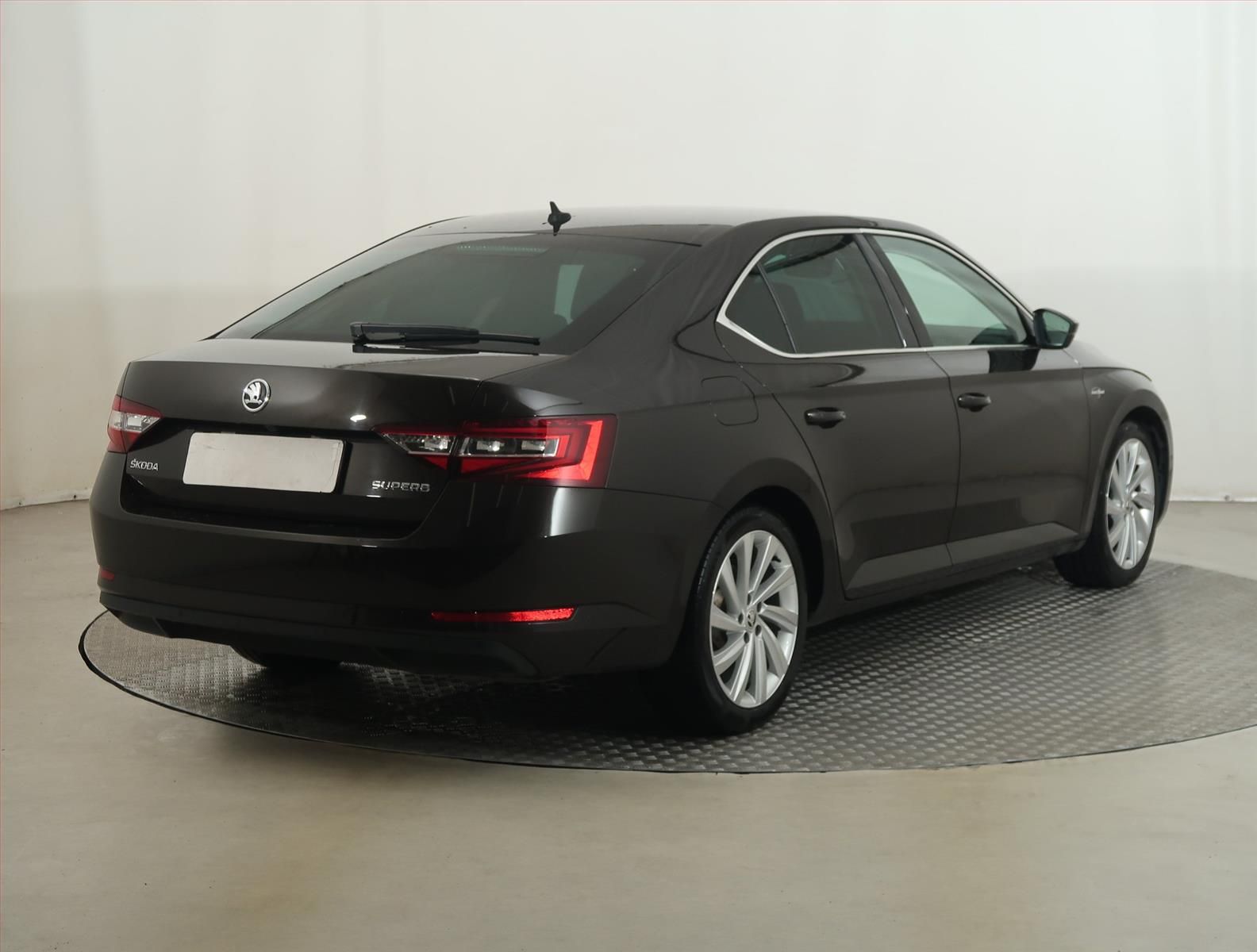 Škoda Superb, 2.0 TDI, Automat, Serv.kniha - fotka 5