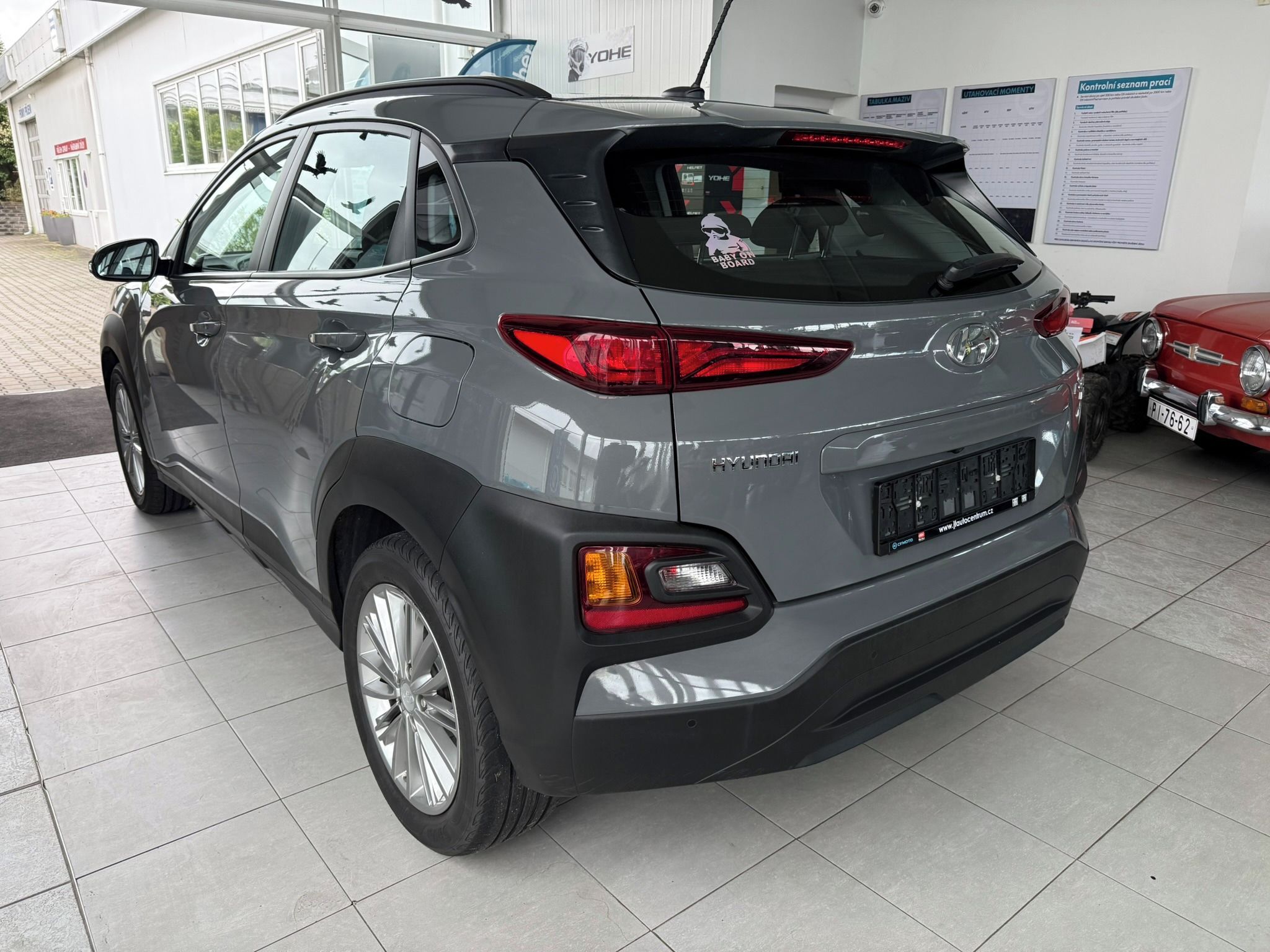 Hyundai Kona, 1.6 T-GDI 130 kW 4x4 1.majitel - fotka 5