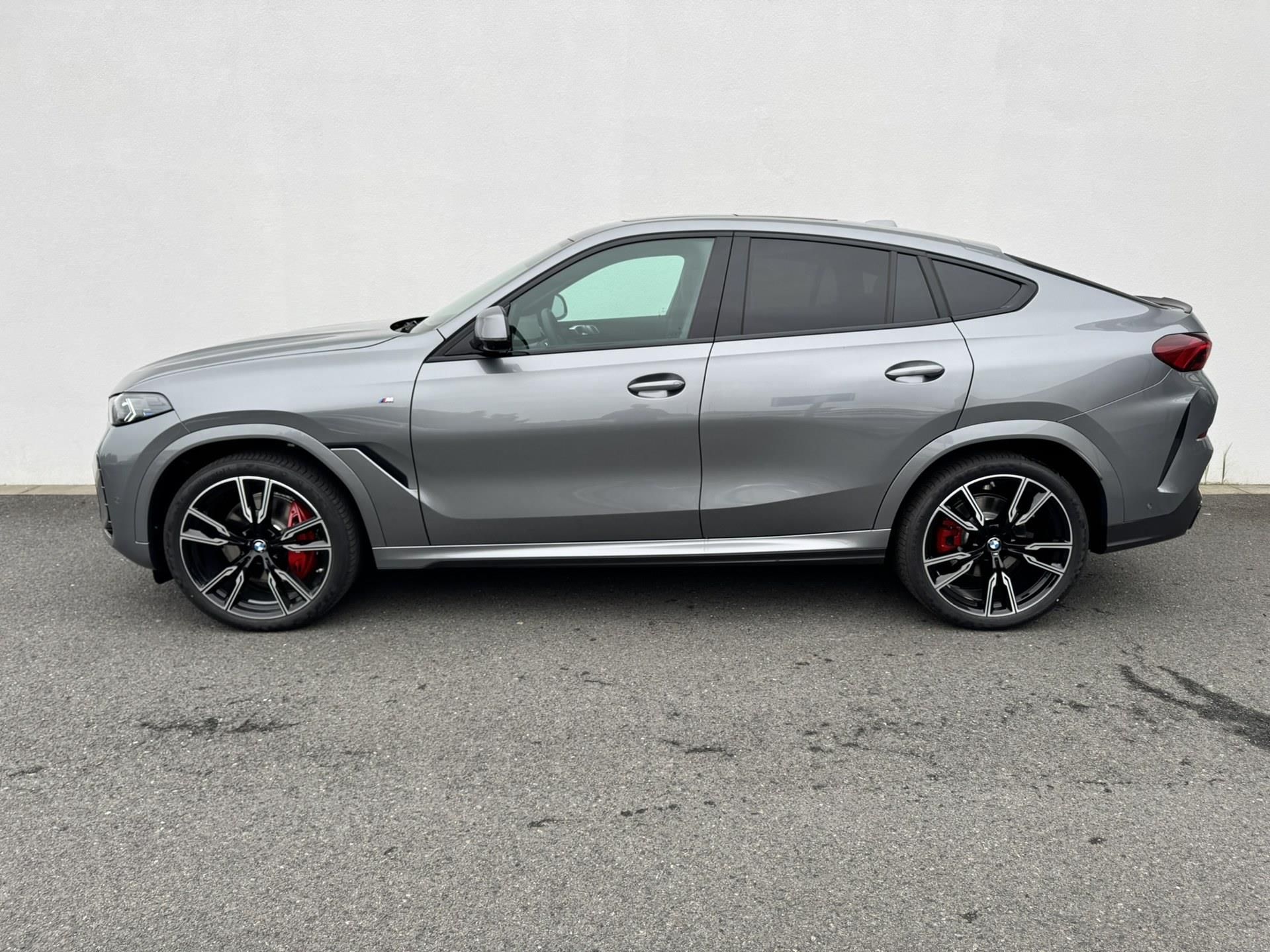 BMW X6, X6 xDrive 40i - fotka 3