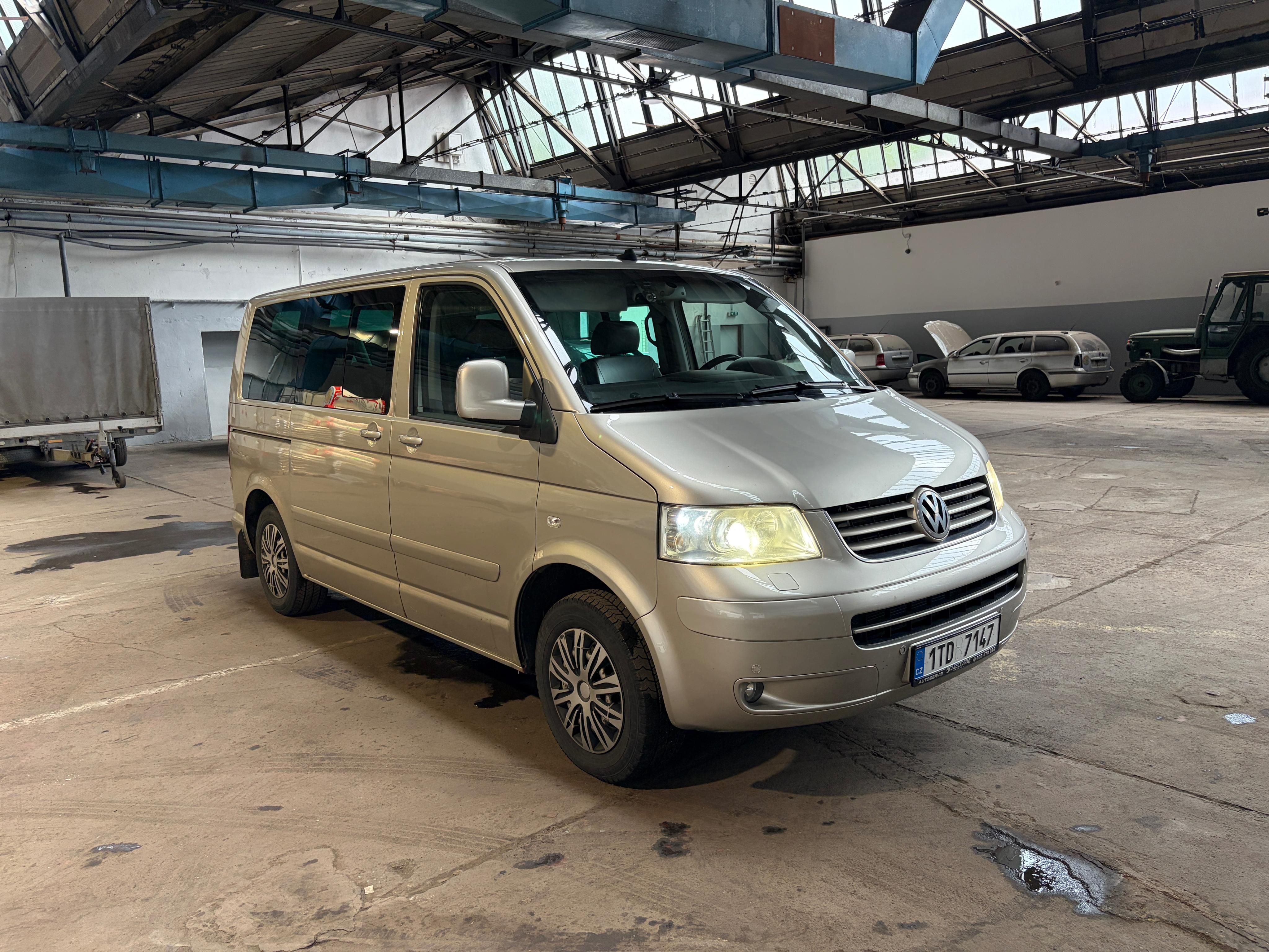 Volkswagen Multivan, 2,5 TDI , 4X4, 8 Míst