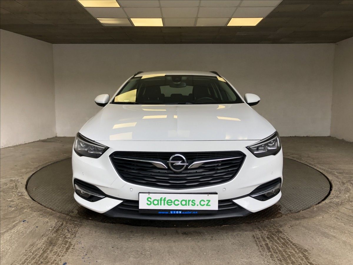 Opel Insignia, 1,6 CDTI - fotka 2