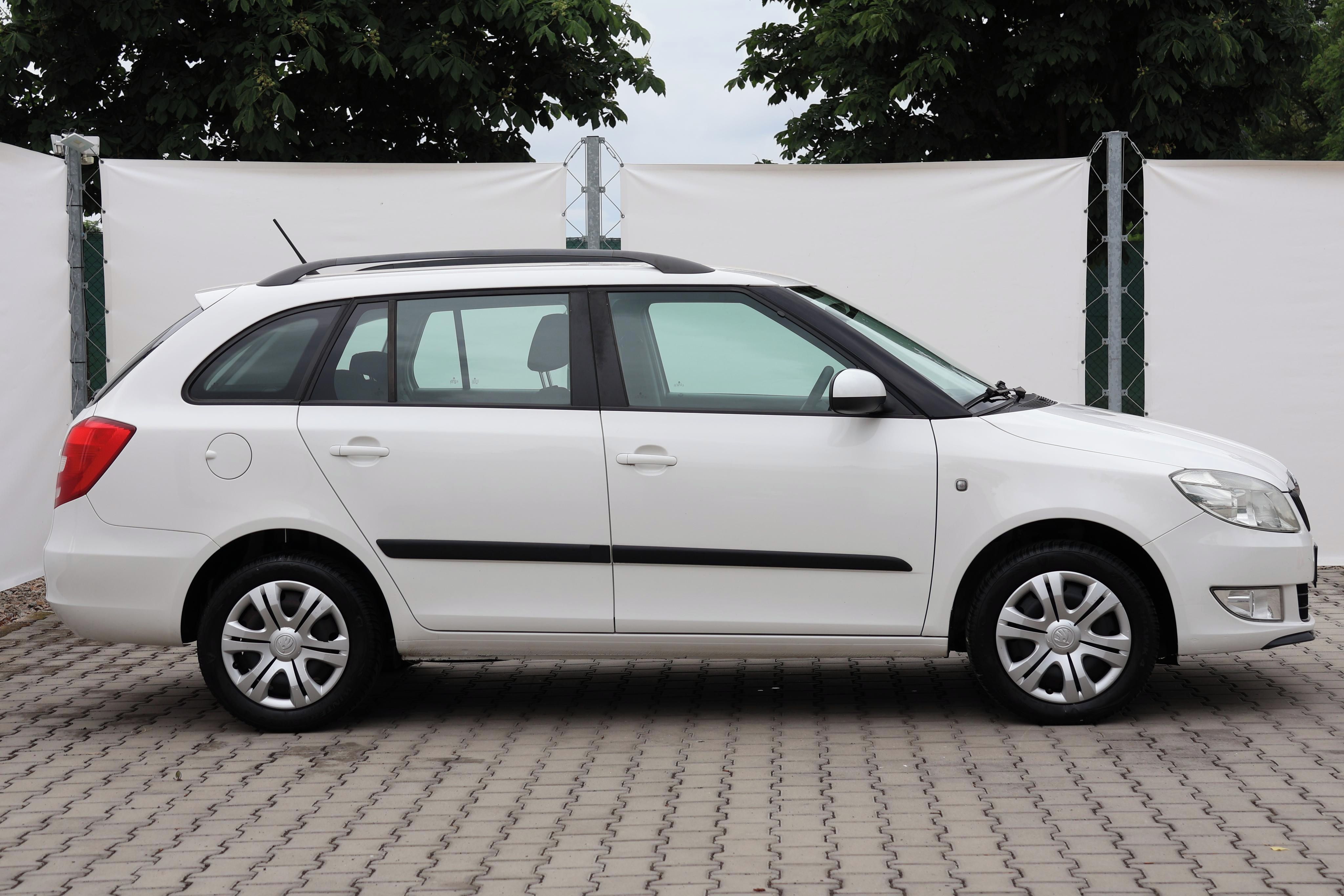 Škoda Fabia, 1.6TDI*1MAJ*SERVIS ŠKODA*2013 - fotka 4