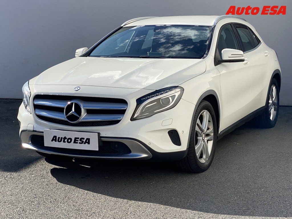 Mercedes-Benz GLA, 2.2 CDi 220 4Matic,ČR,AT - fotka 3