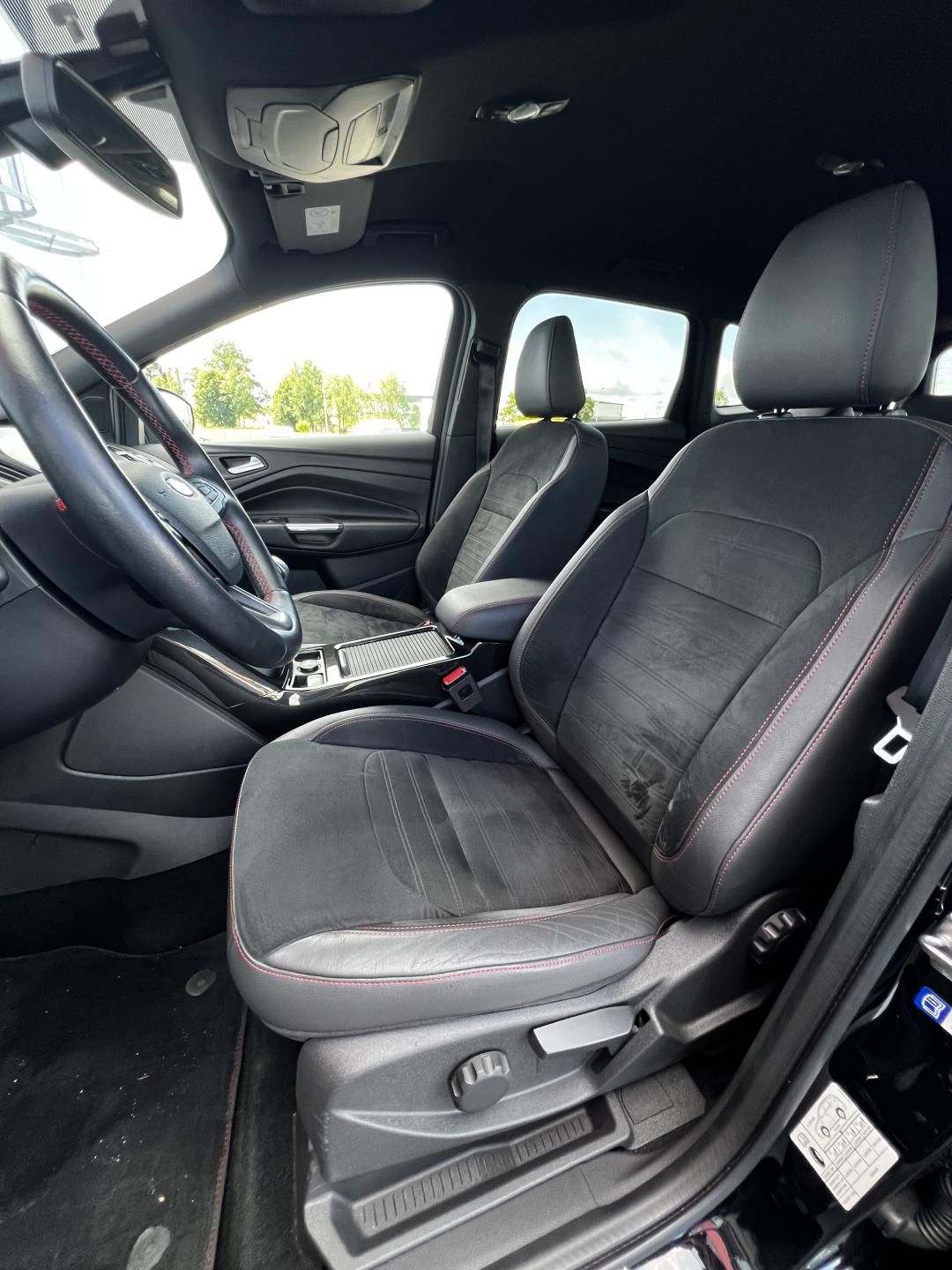 Ford Kuga, 1.5 EcoBoost ST Line TZ - fotka 6