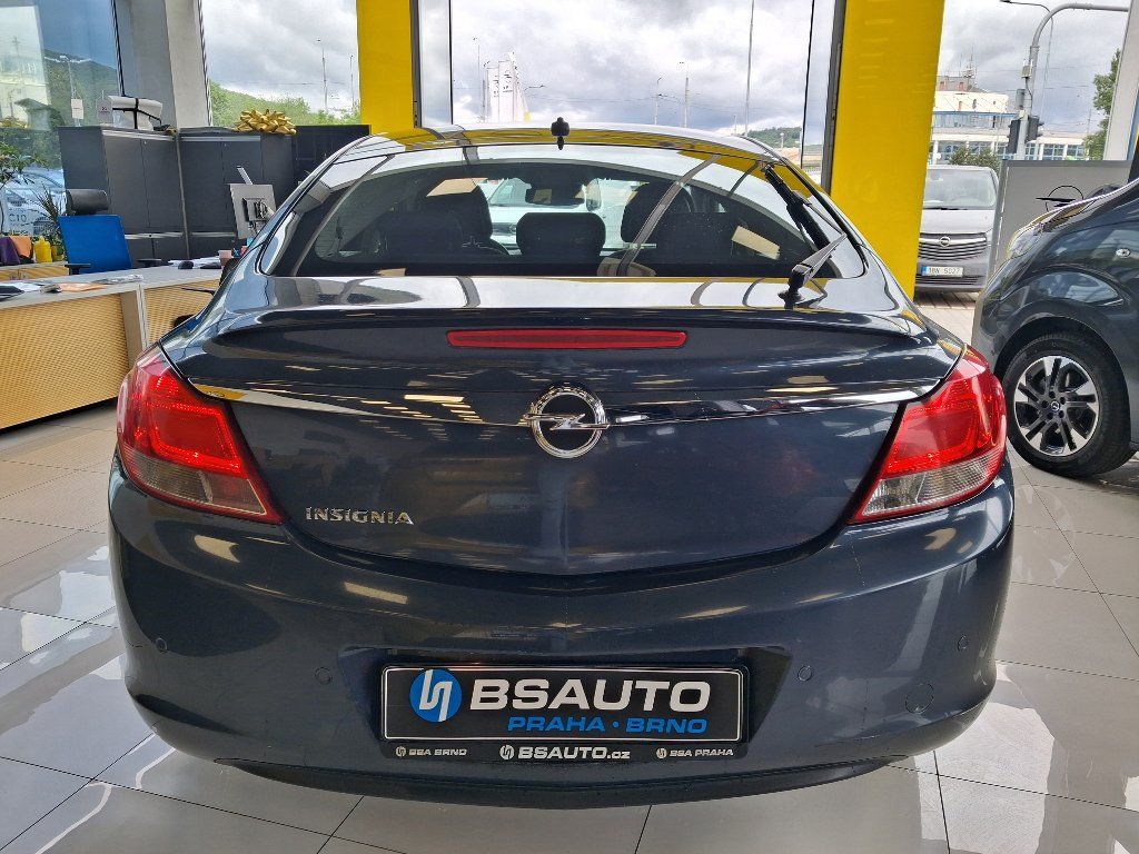 Opel Insignia, 1.8i 103kW 2009 - fotka 5