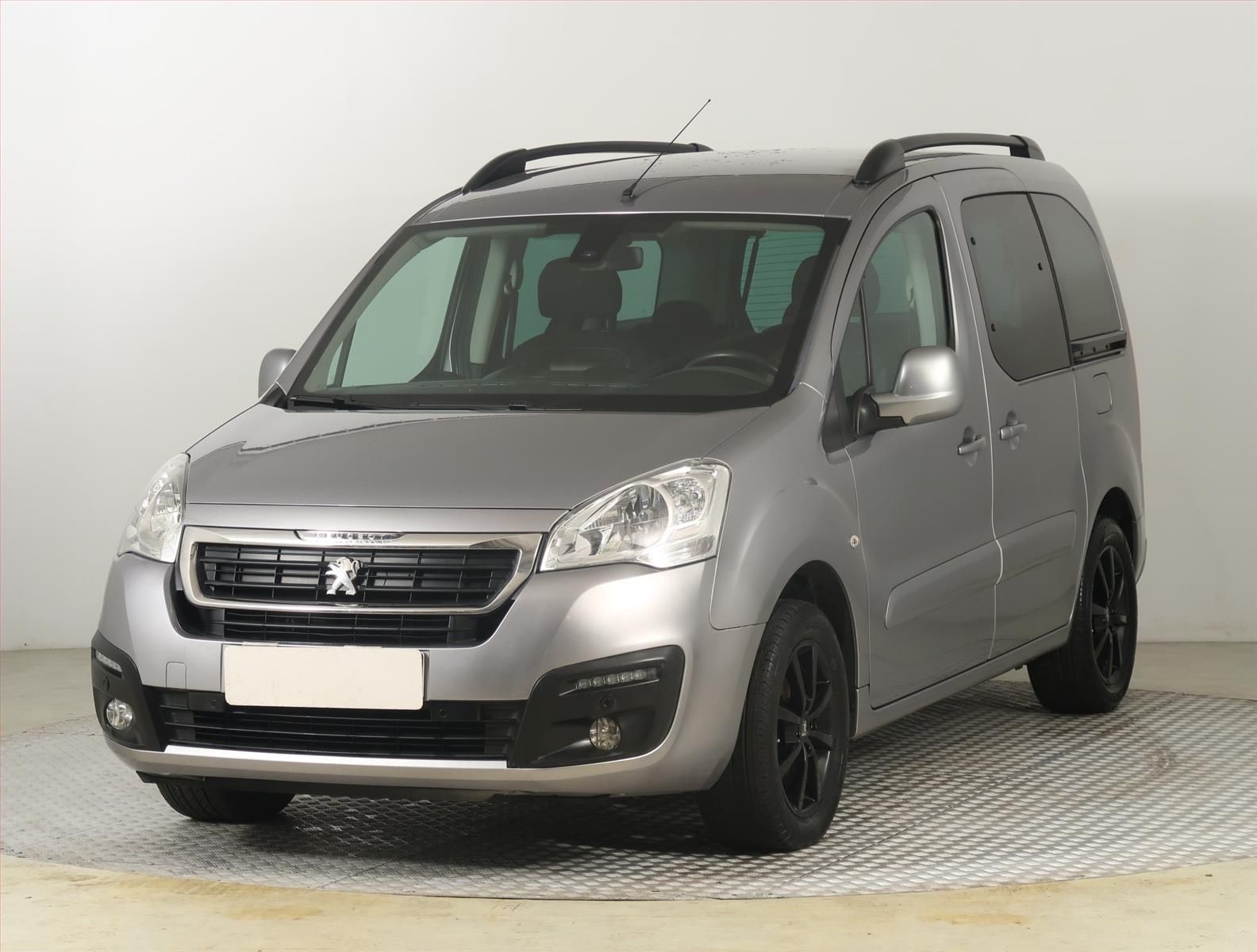 Peugeot Partner, 1.6 BlueHDi, Allure, 5Míst - fotka 2