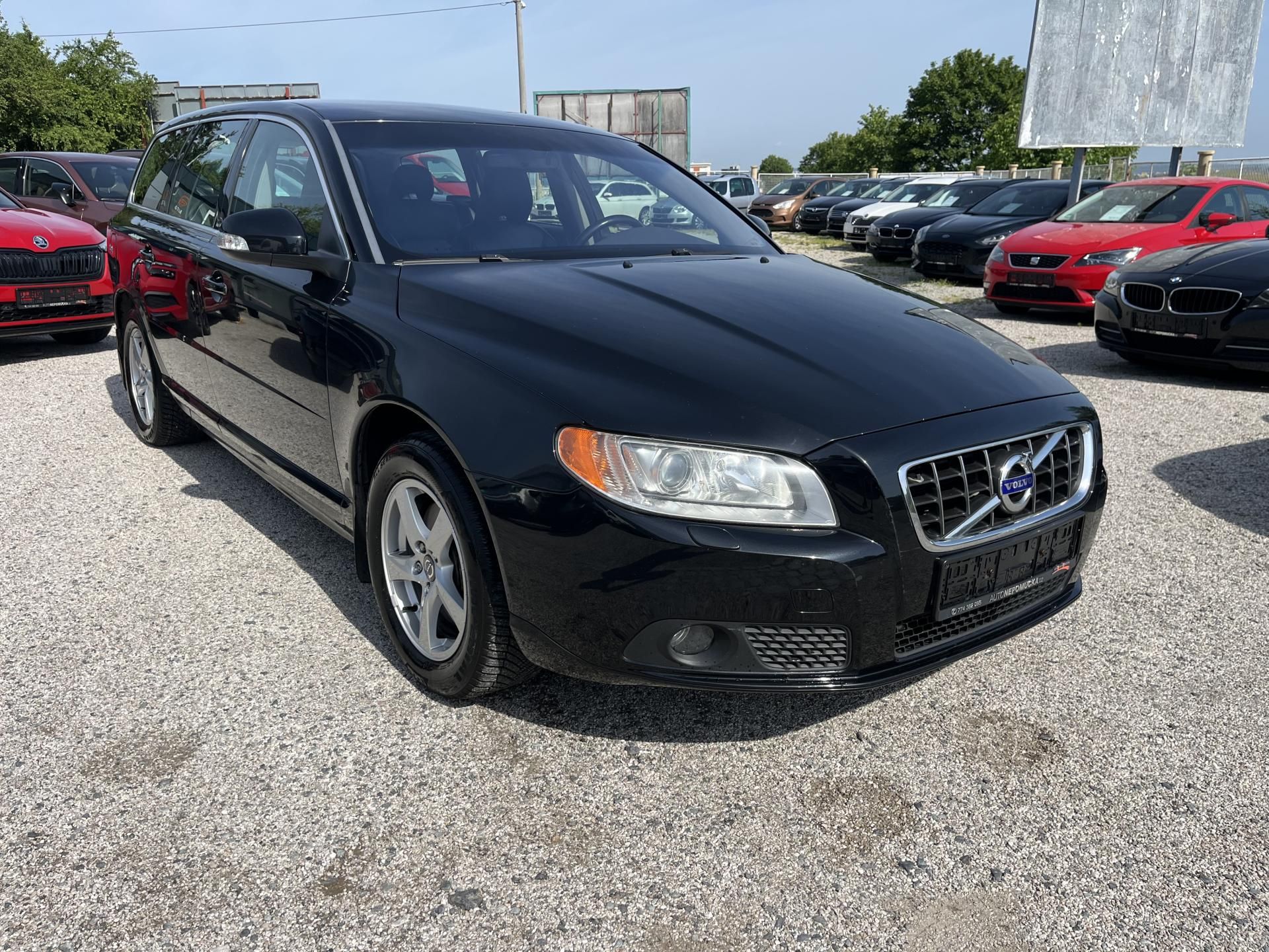 Volvo V70, 2.4D5 151KW Bohatá výbava