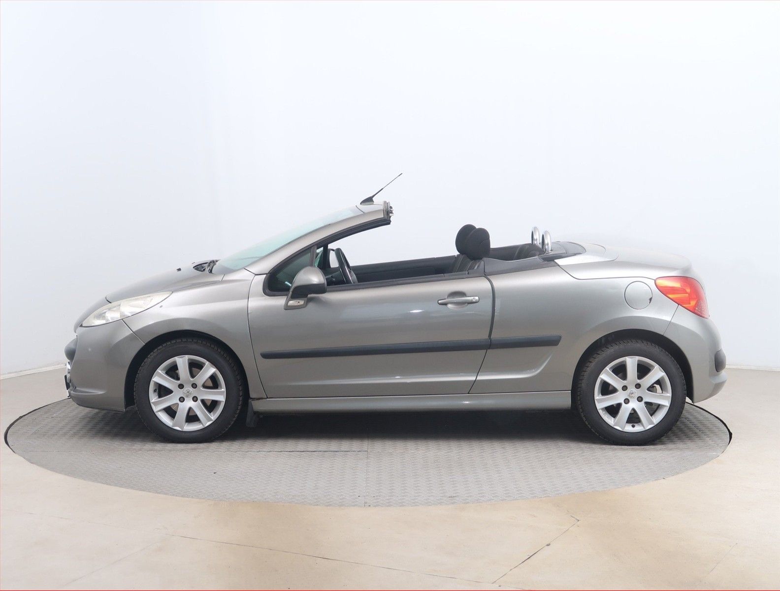 Peugeot 207, 1.6 16V, po STK, plně pojízdný - fotka 3