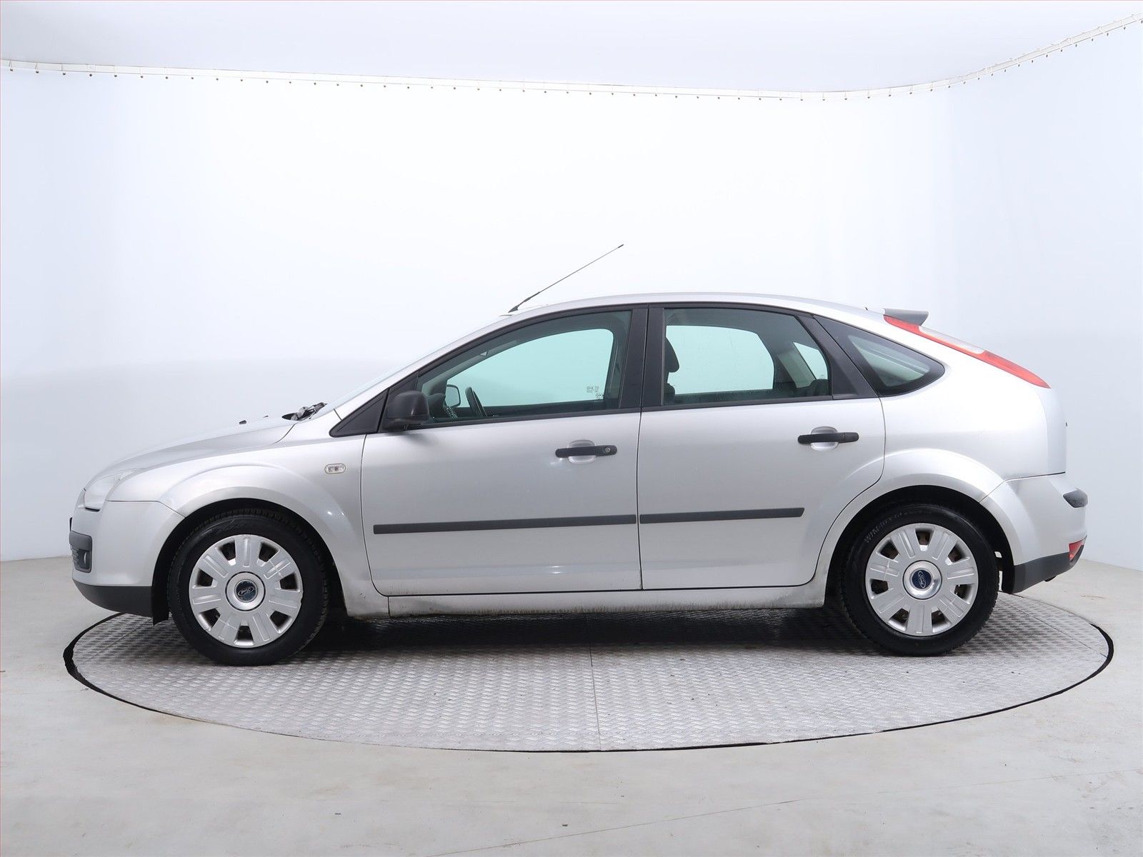 Ford Focus, 1.6 TDCi, po STK - fotka 3