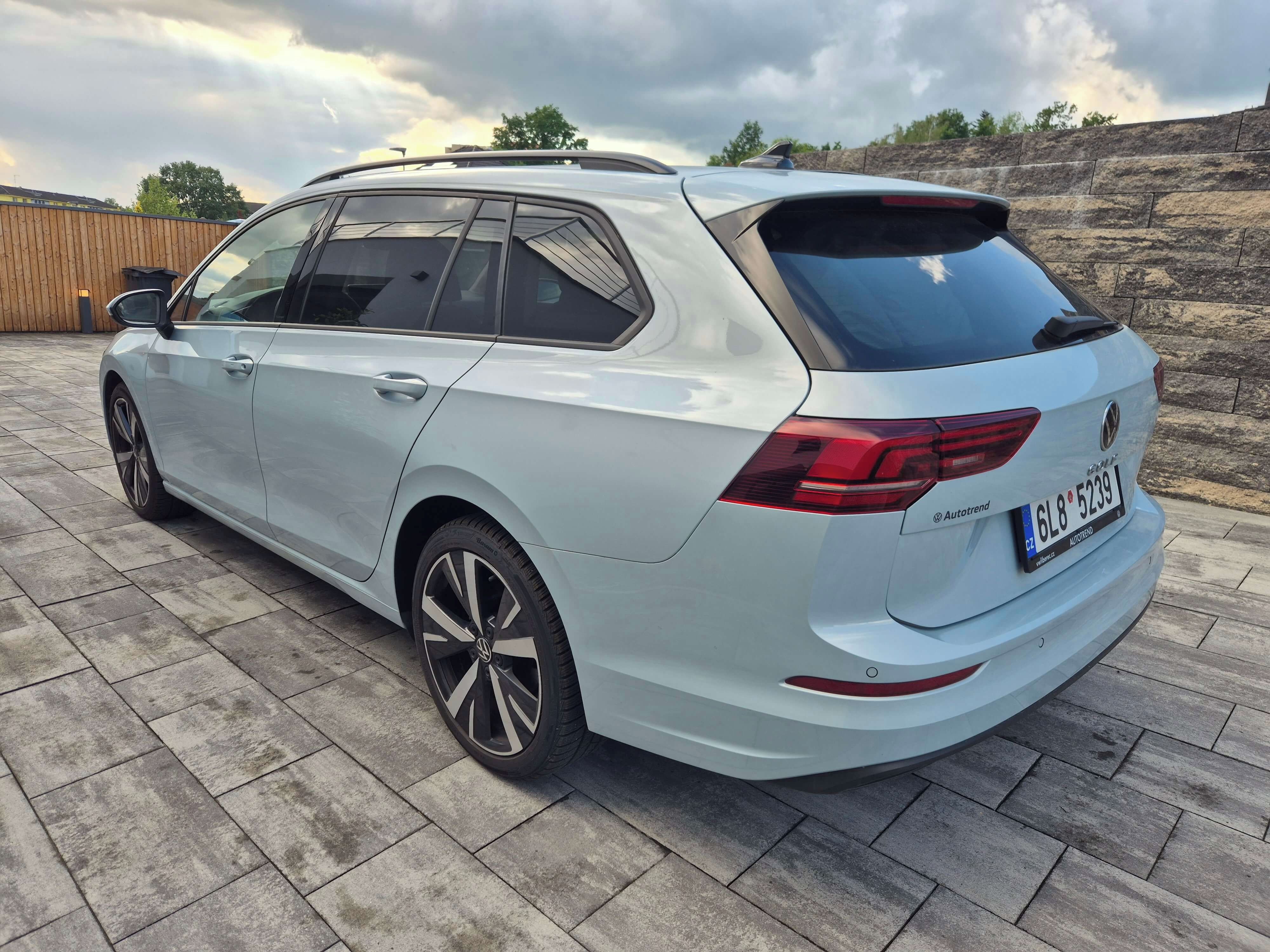 Volkswagen Golf, 1.5tsi 85kw, LIFE, ČR, záruka - fotka 4