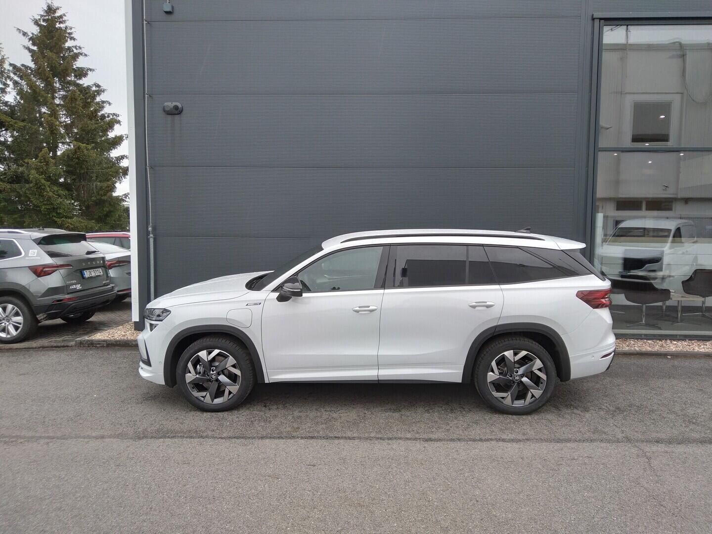 Škoda Kodiaq, Sportline iV 1,5 TSI 150 kW - fotka 2