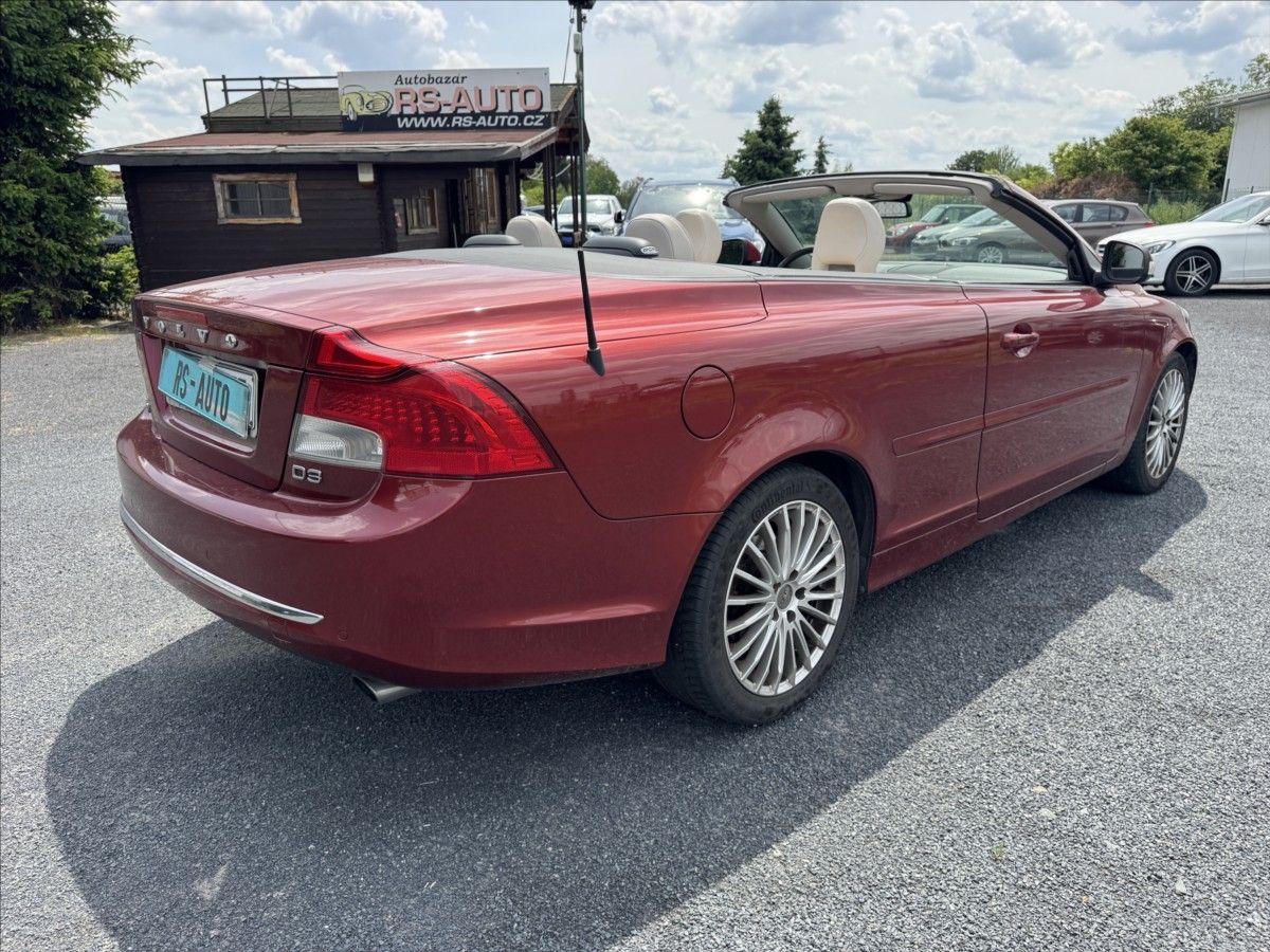 Volvo C70, 2,0 D3 5VÁLEC,DIGIKLIMA,KŮŽE - fotka 6