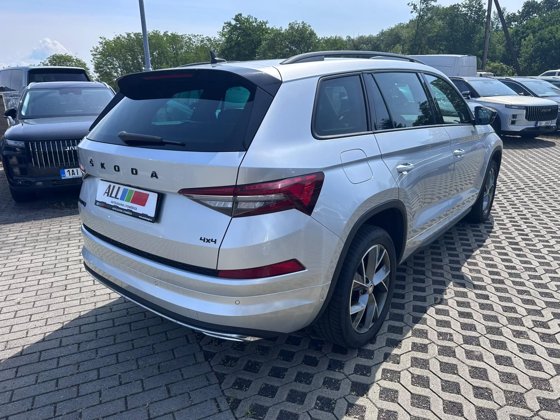 Škoda Kodiaq, 2,0 TDI DSG 4x4 Sportline - fotka 2